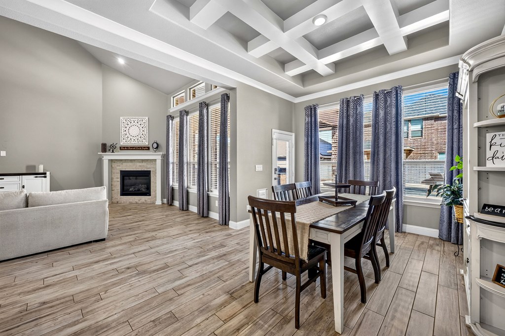 6 San Saba Drive