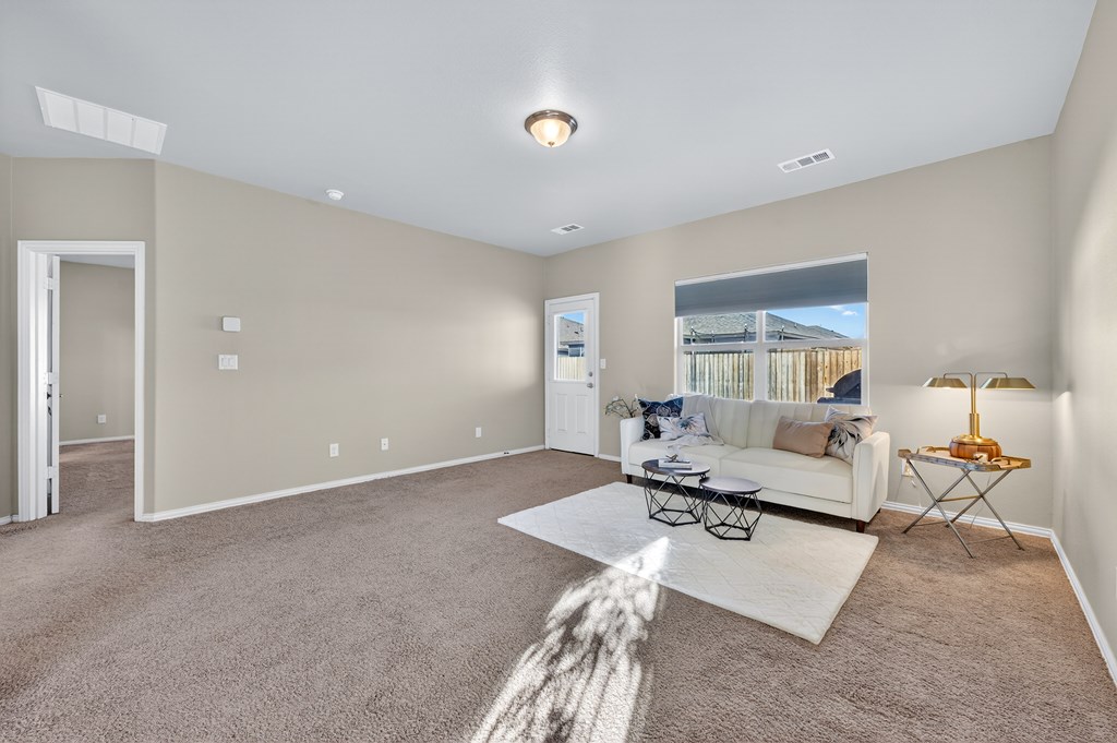 13 Glass Ranch Rd