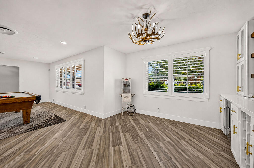 3306 Whitney Dr