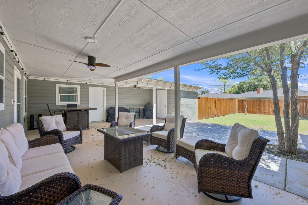 3306 Whitney Dr