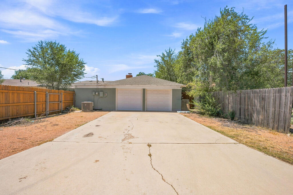 3306 Whitney Dr