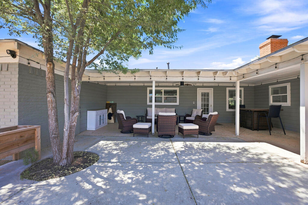 3306 Whitney Dr