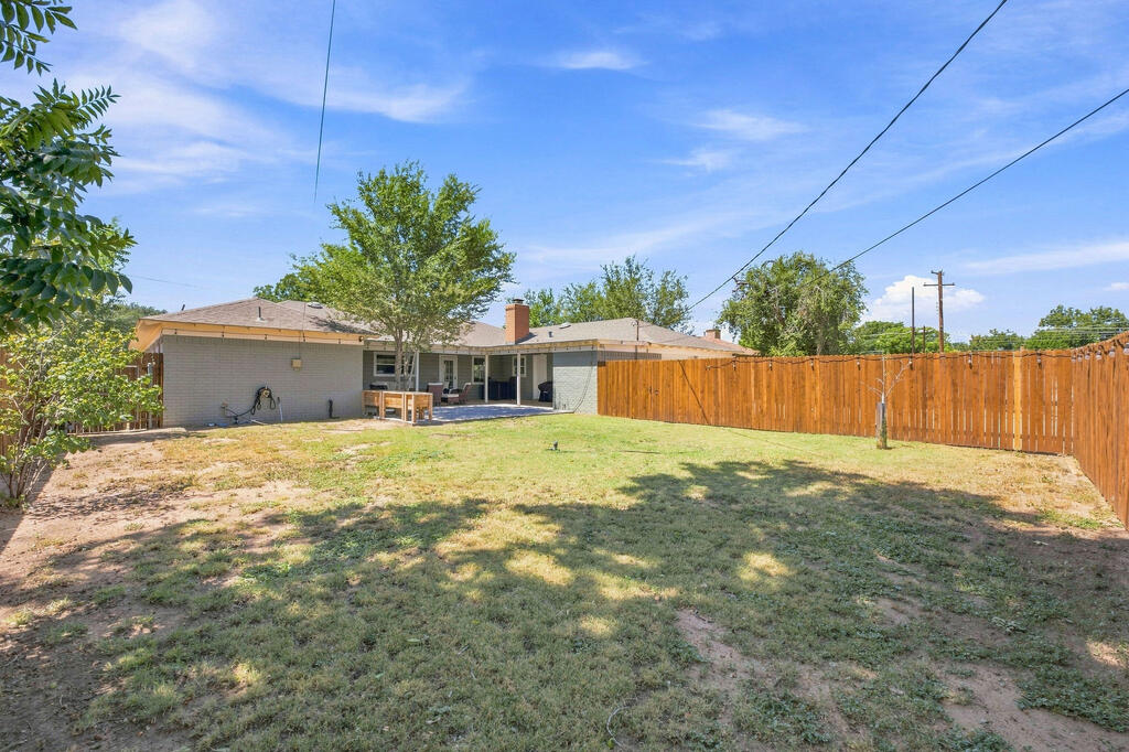 3306 Whitney Dr