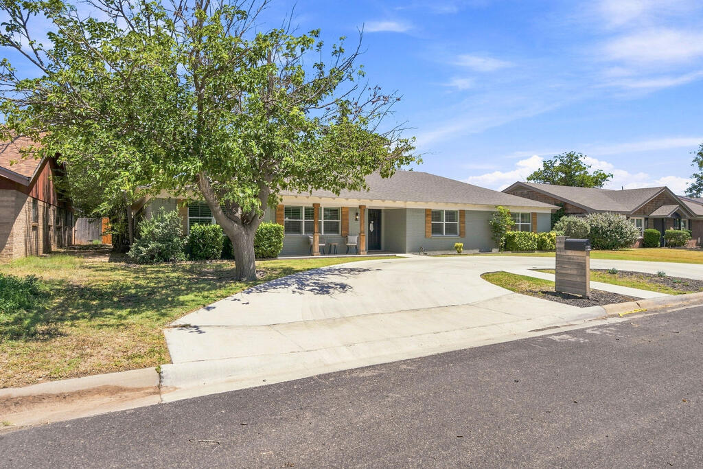 3306 Whitney Dr