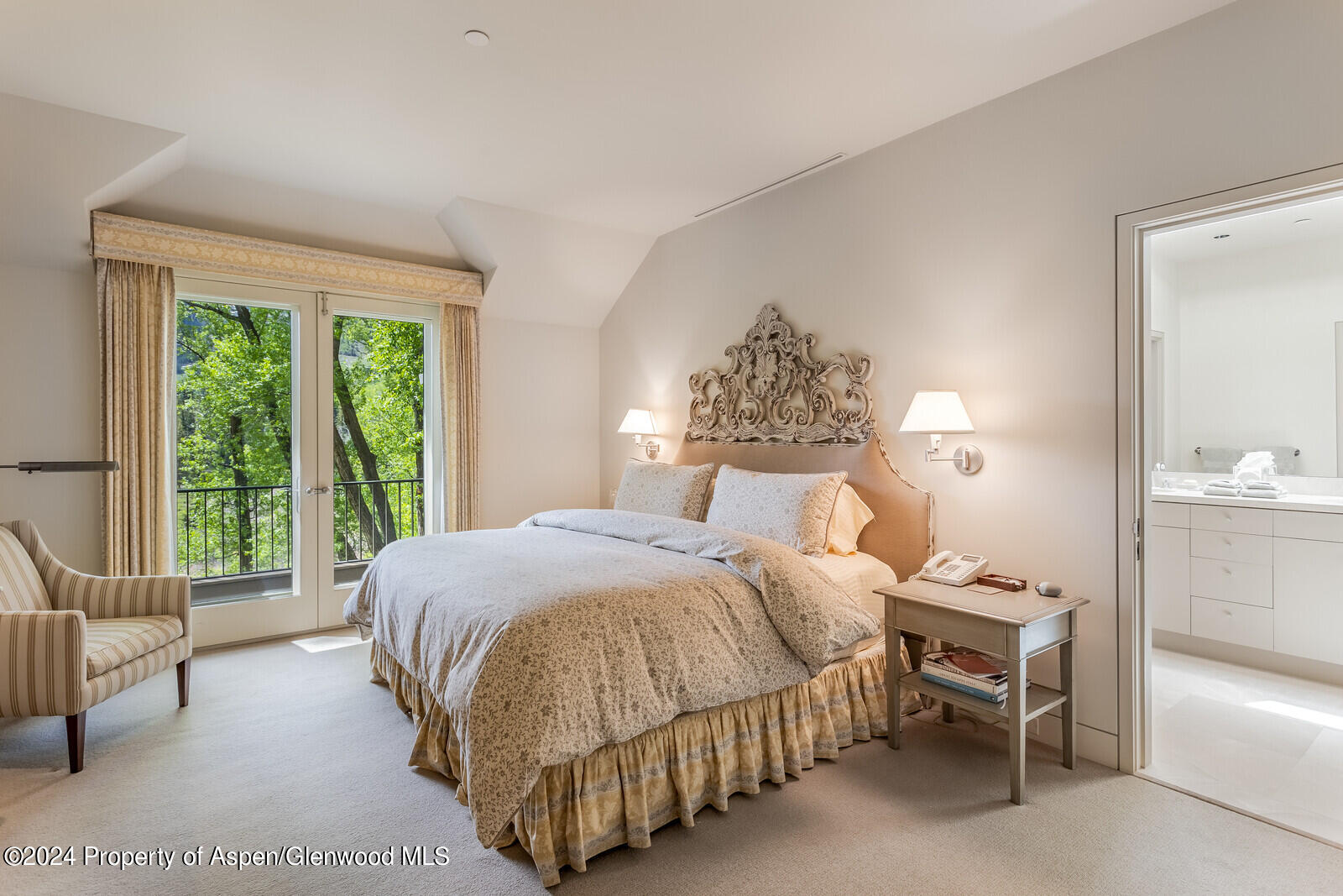 844 ROARING FORK Road