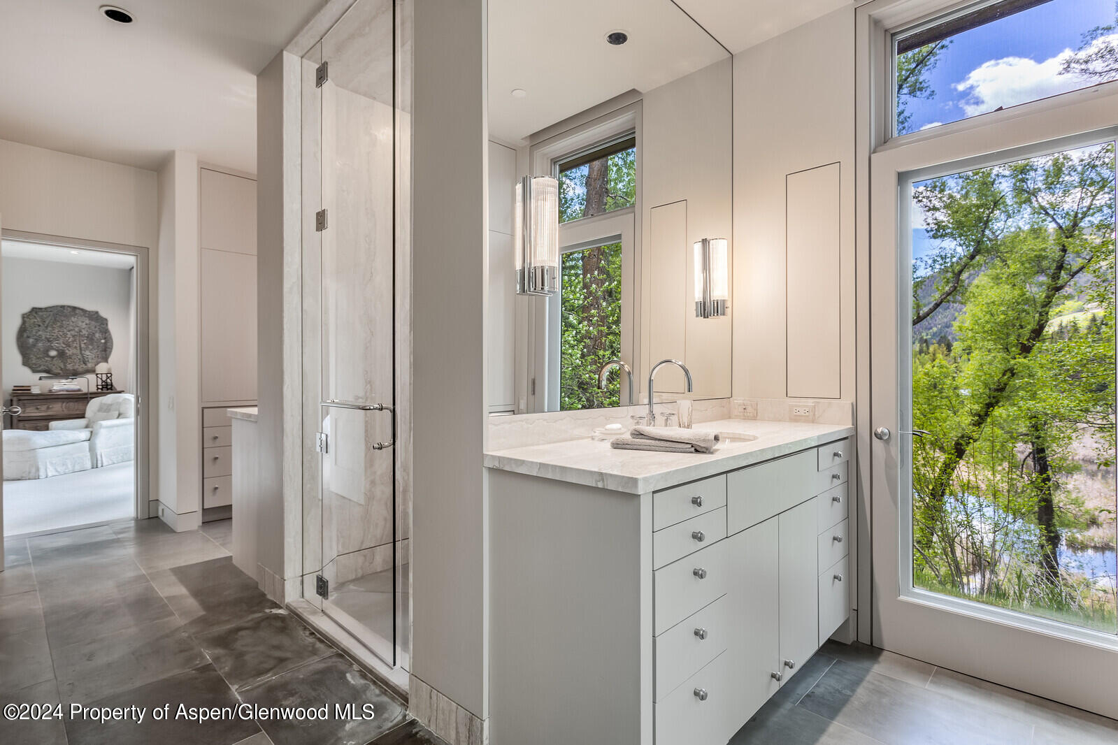 844 ROARING FORK Road