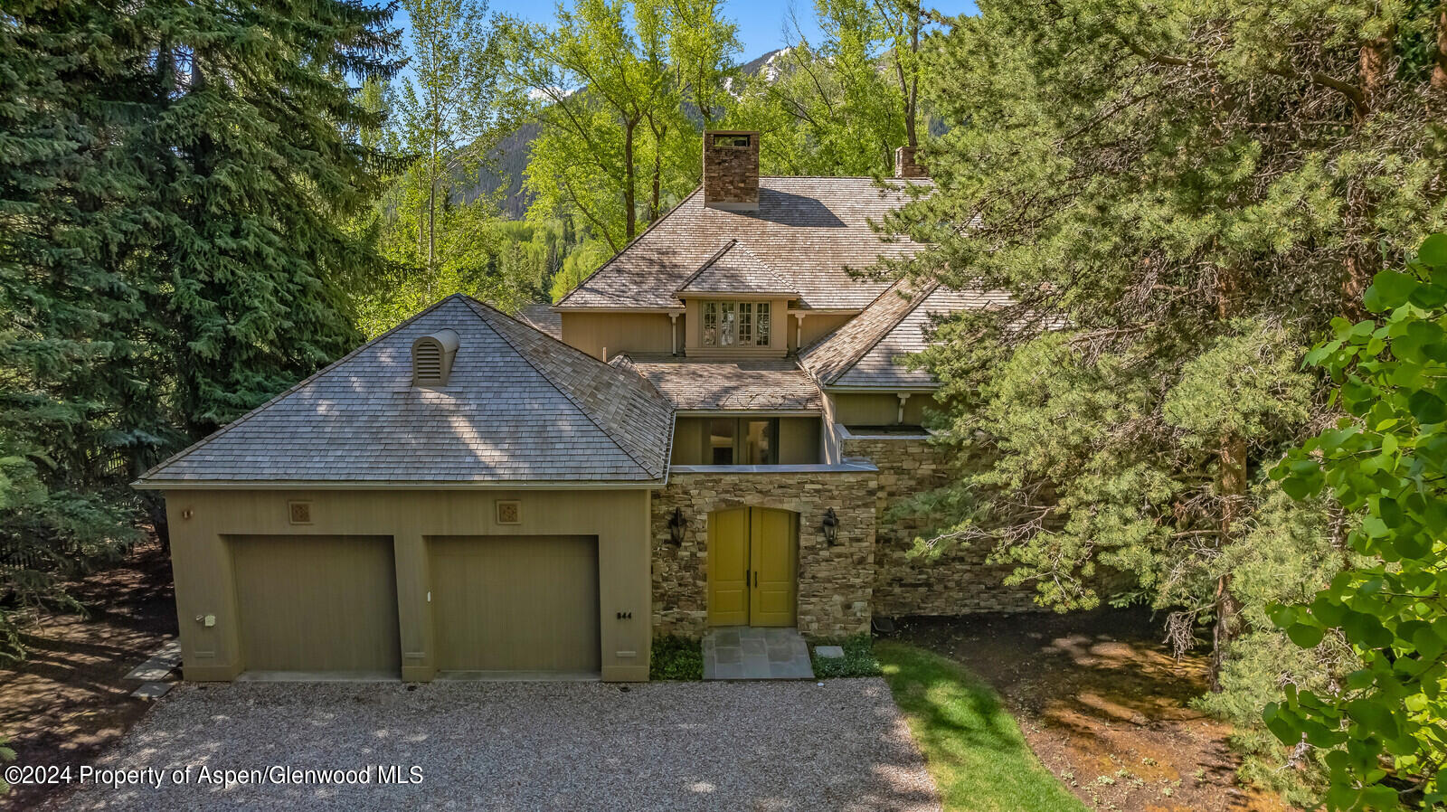 844 ROARING FORK Road