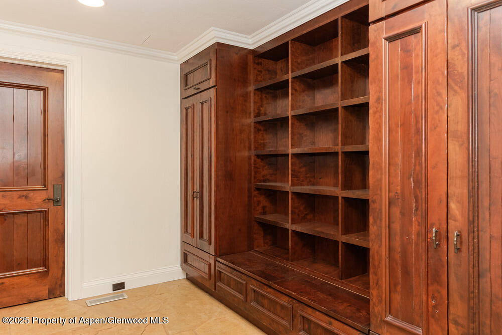 74 Pfister Drive 101