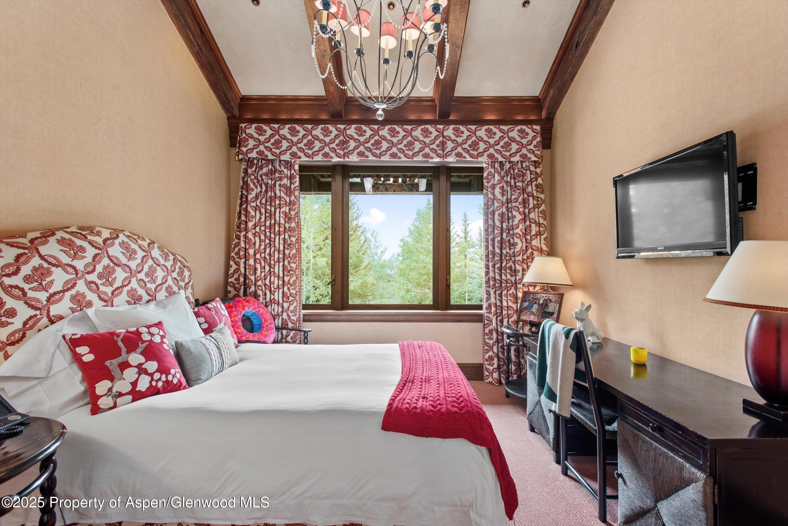 1025 N Starwood Road