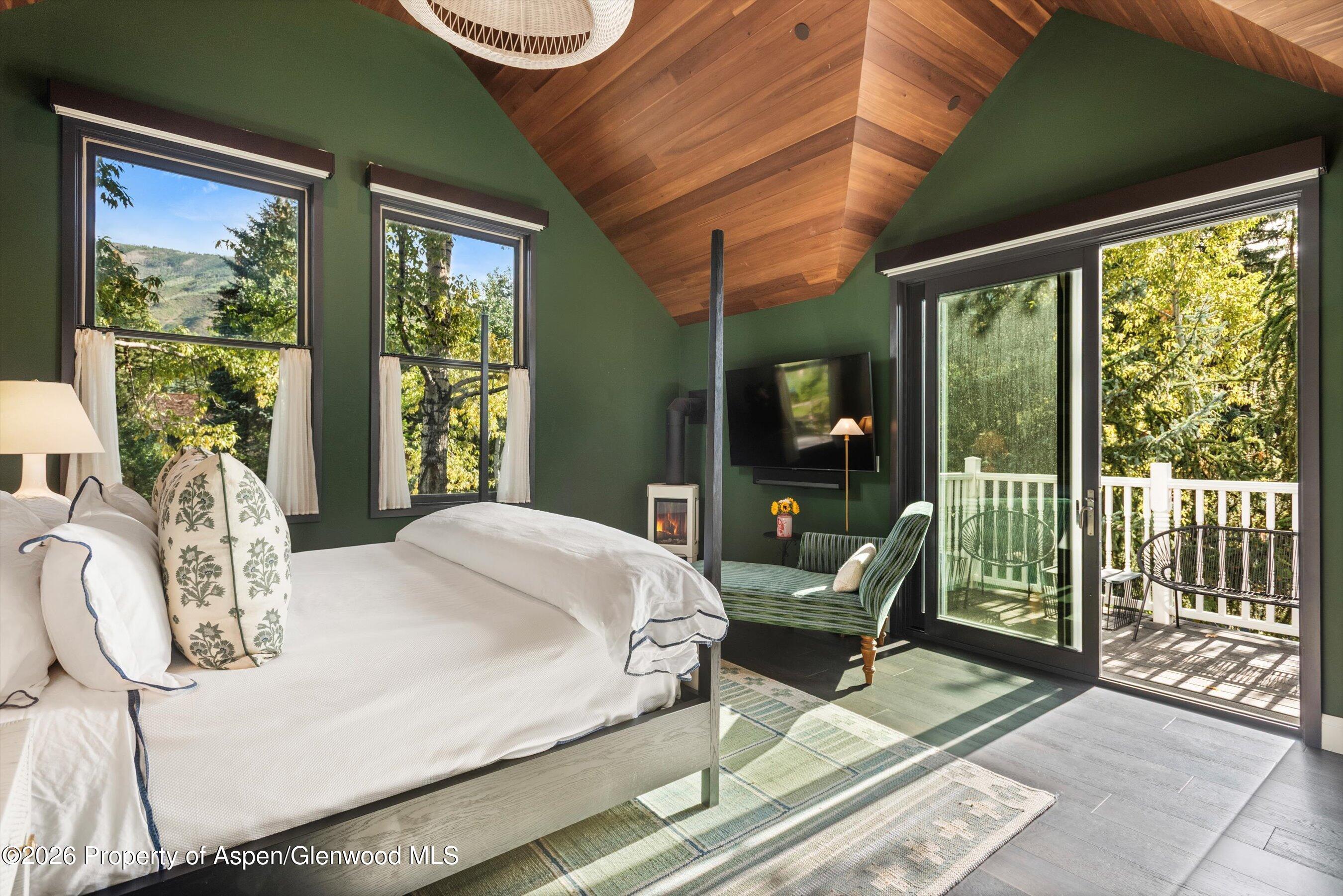 105 E Bleeker Street