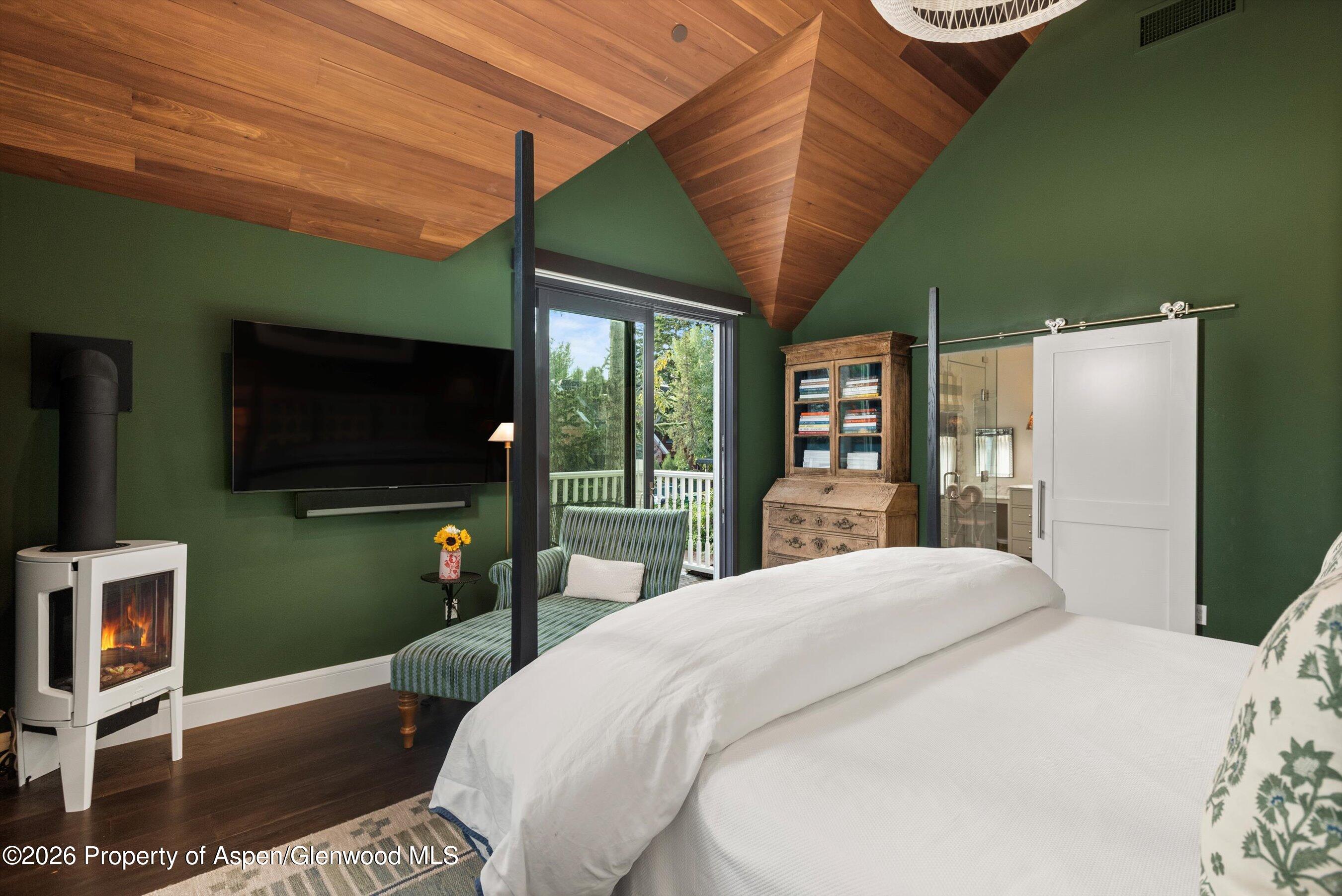 105 E Bleeker Street