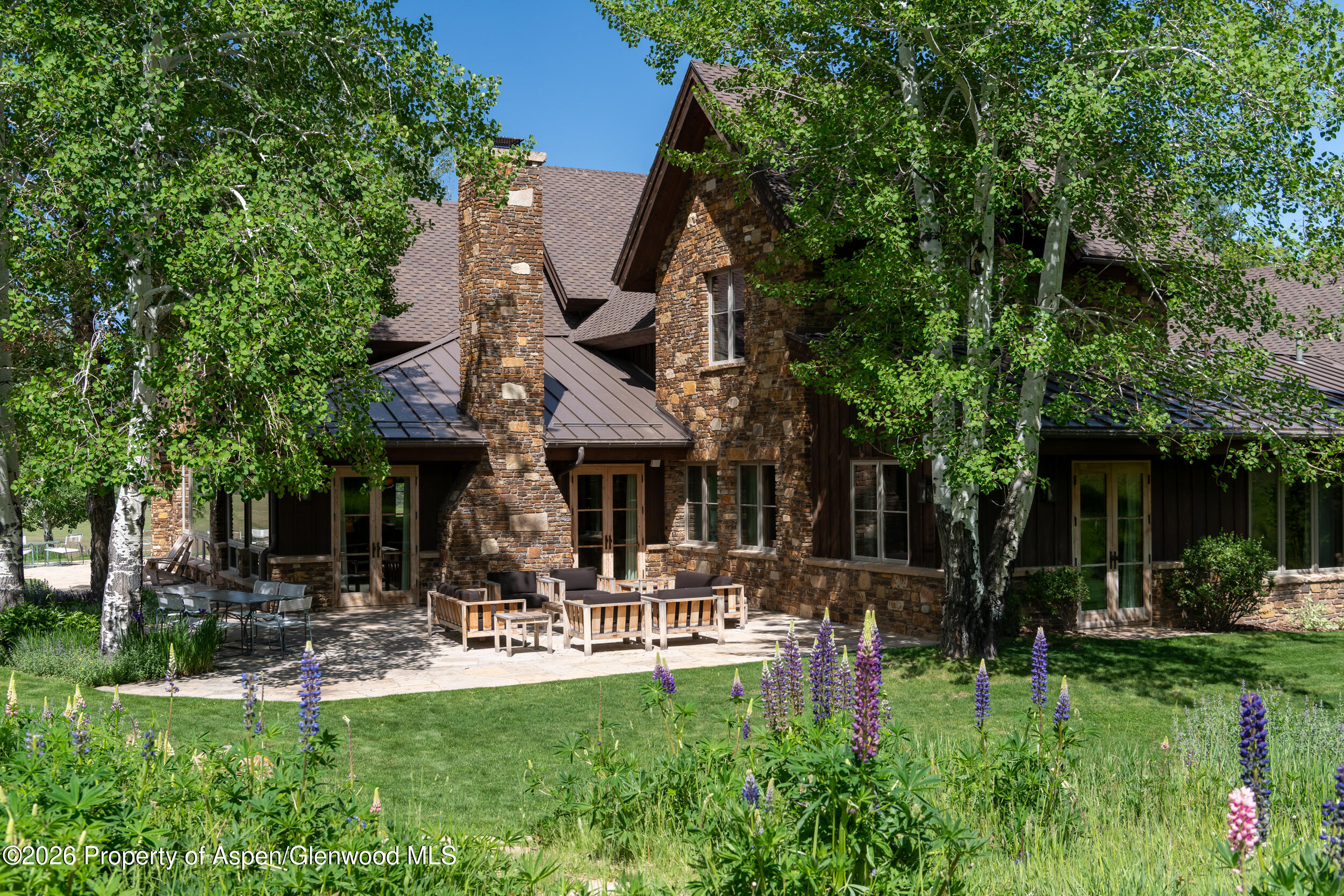 115 Meadowlark Lane