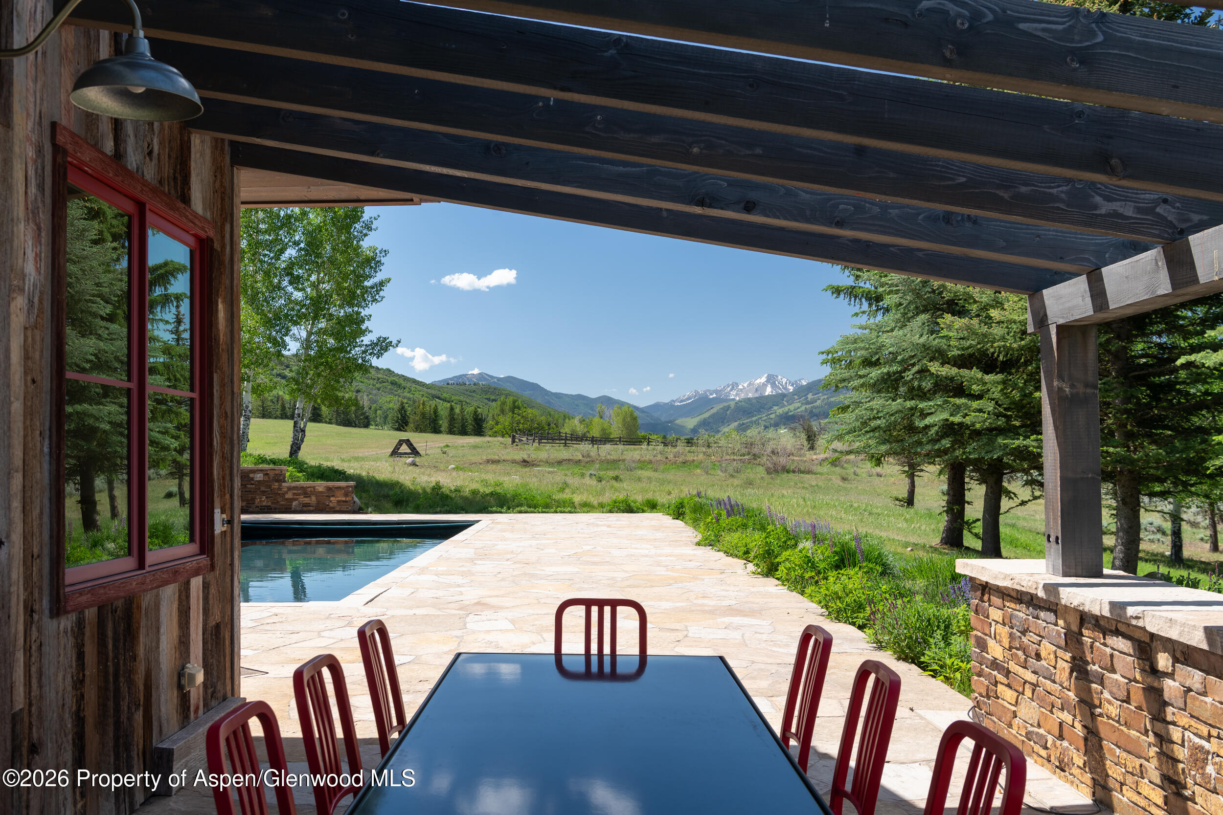 115 Meadowlark Lane