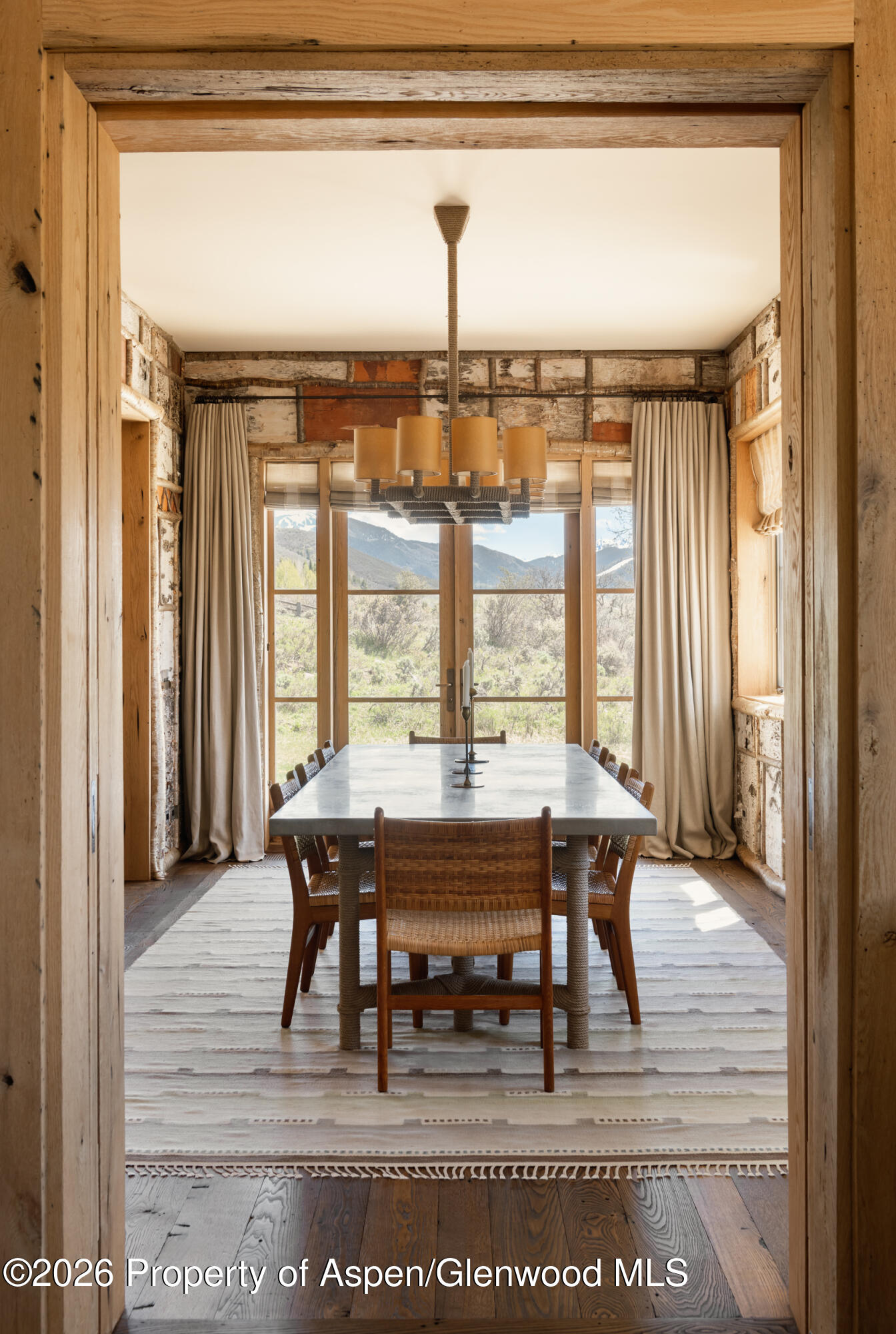115 Meadowlark Lane