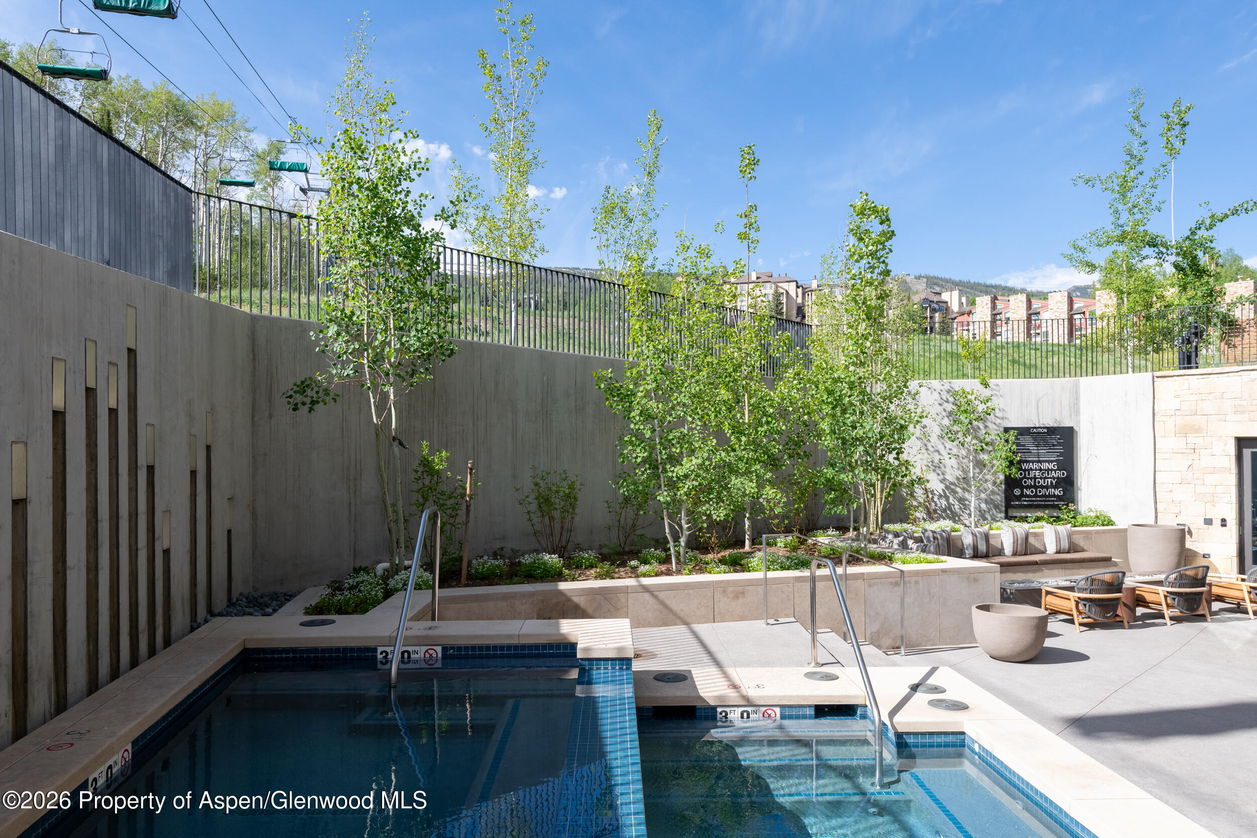 180 Wood Road Ph501