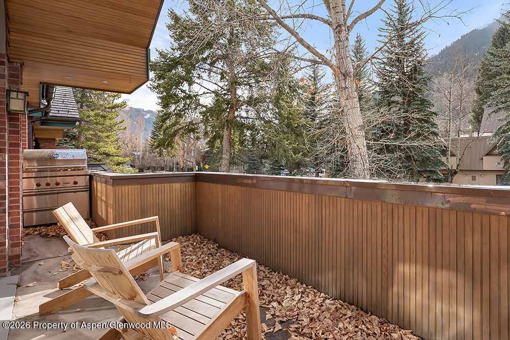 830 E Durant Avenue 8