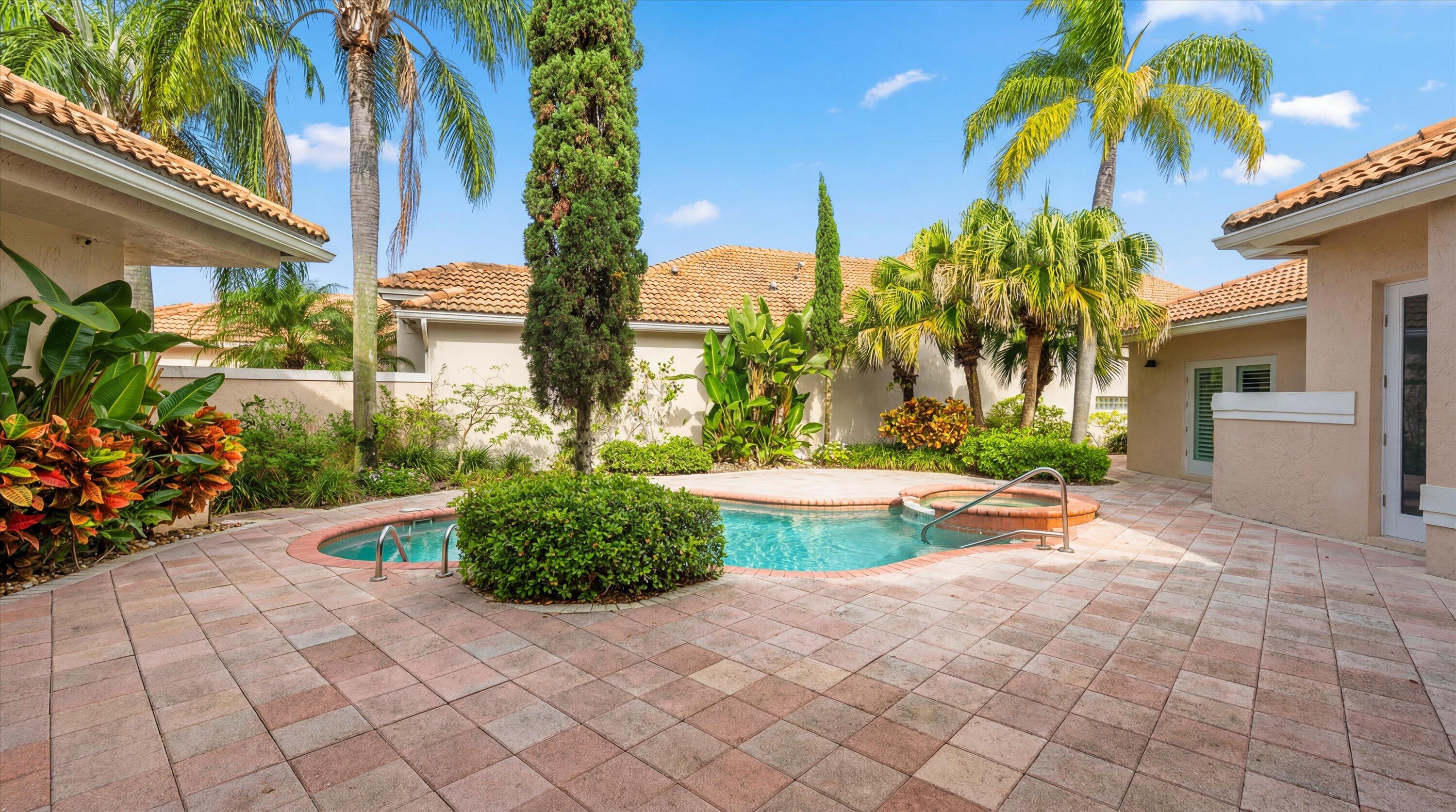 10802 Greenbriar Villa Drive