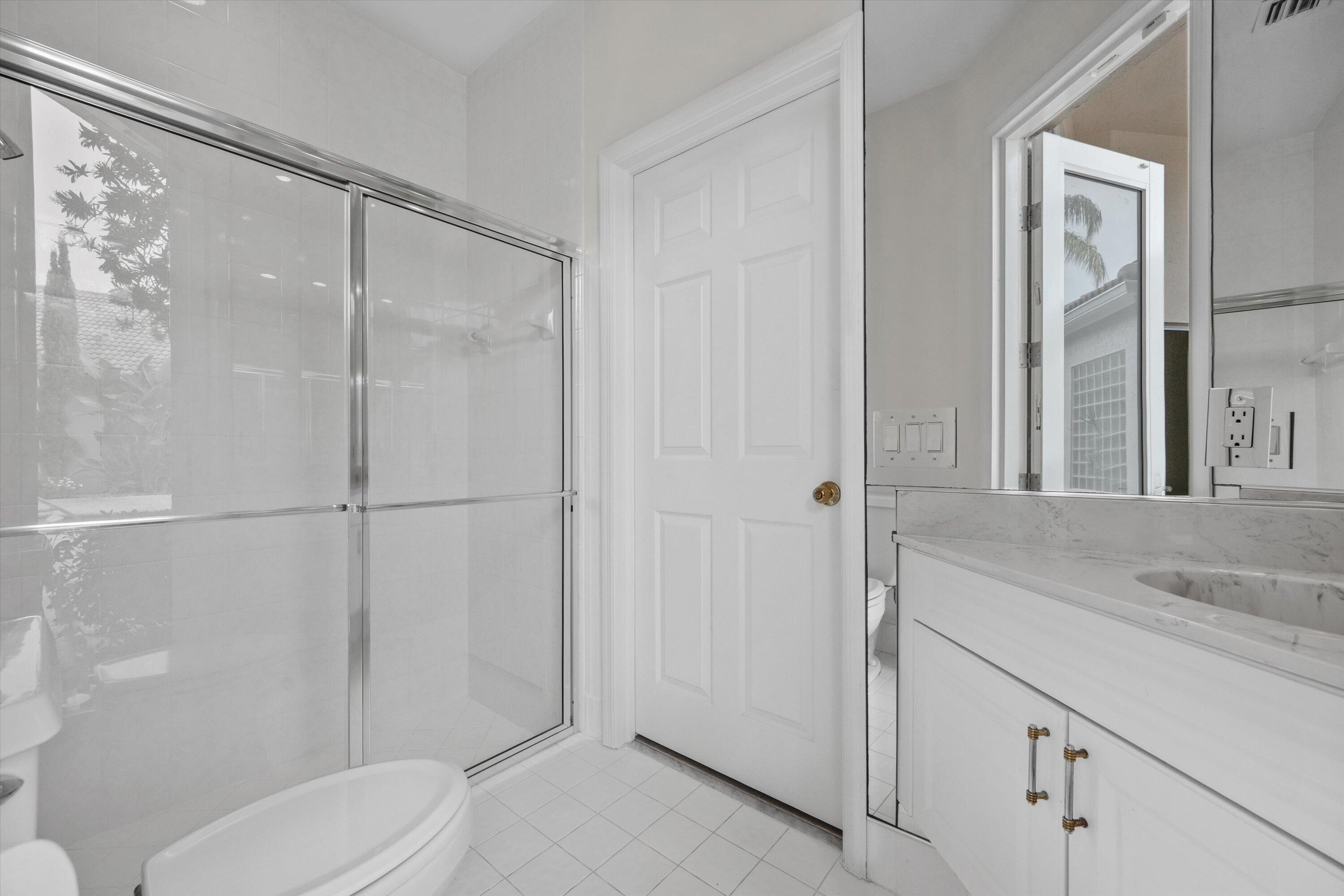 10802 Greenbriar Villa Drive