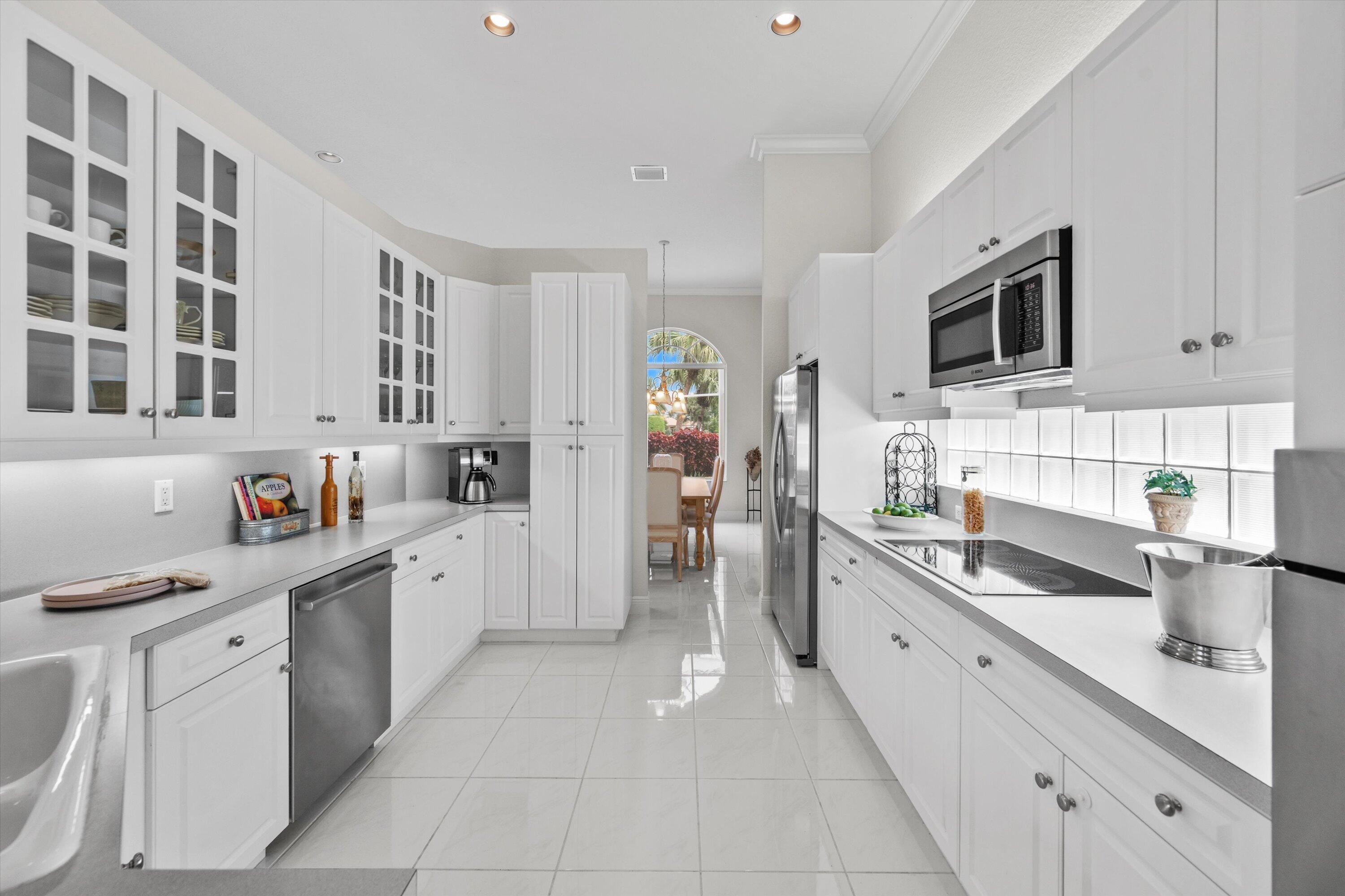 10802 Greenbriar Villa Drive
