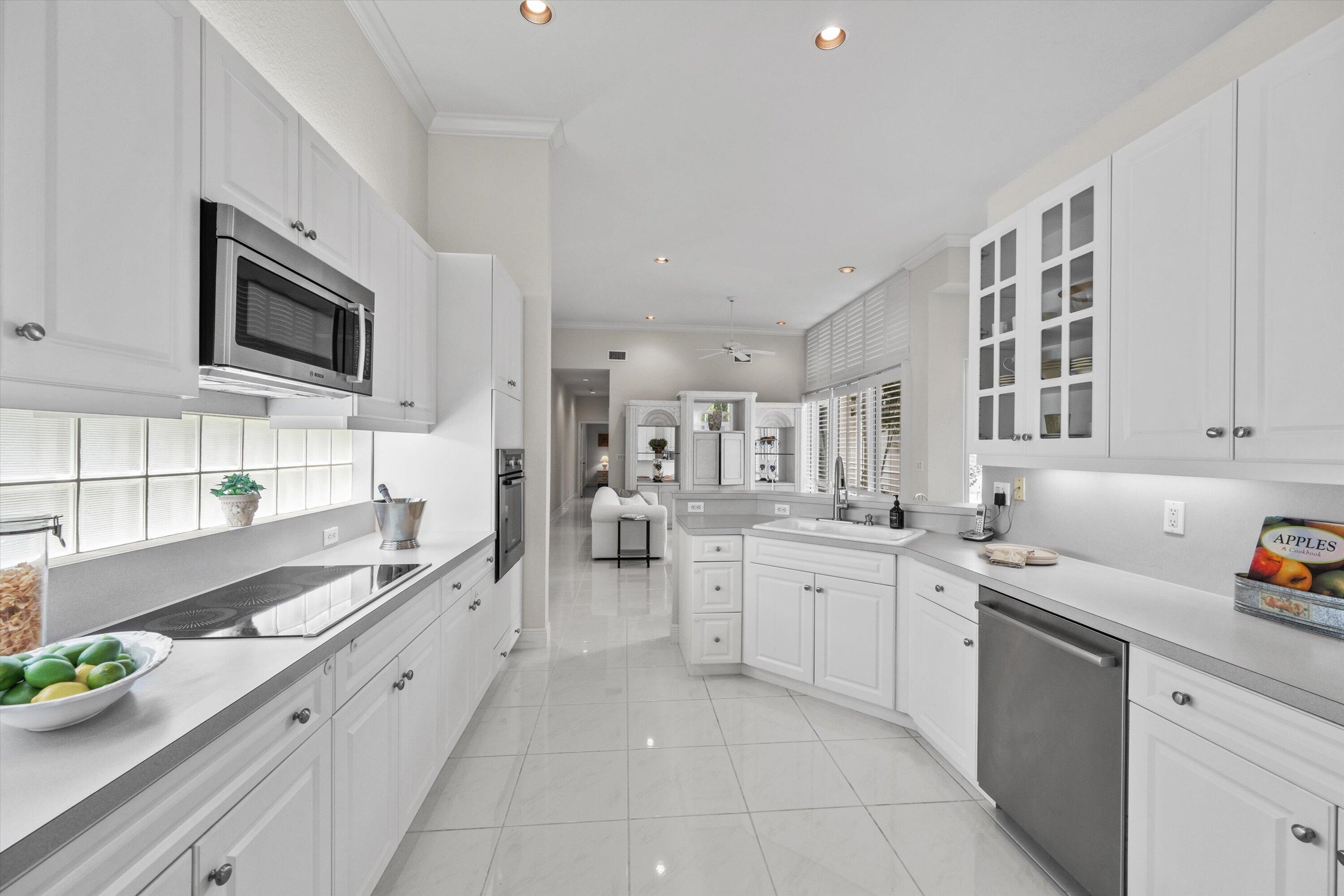 10802 Greenbriar Villa Drive