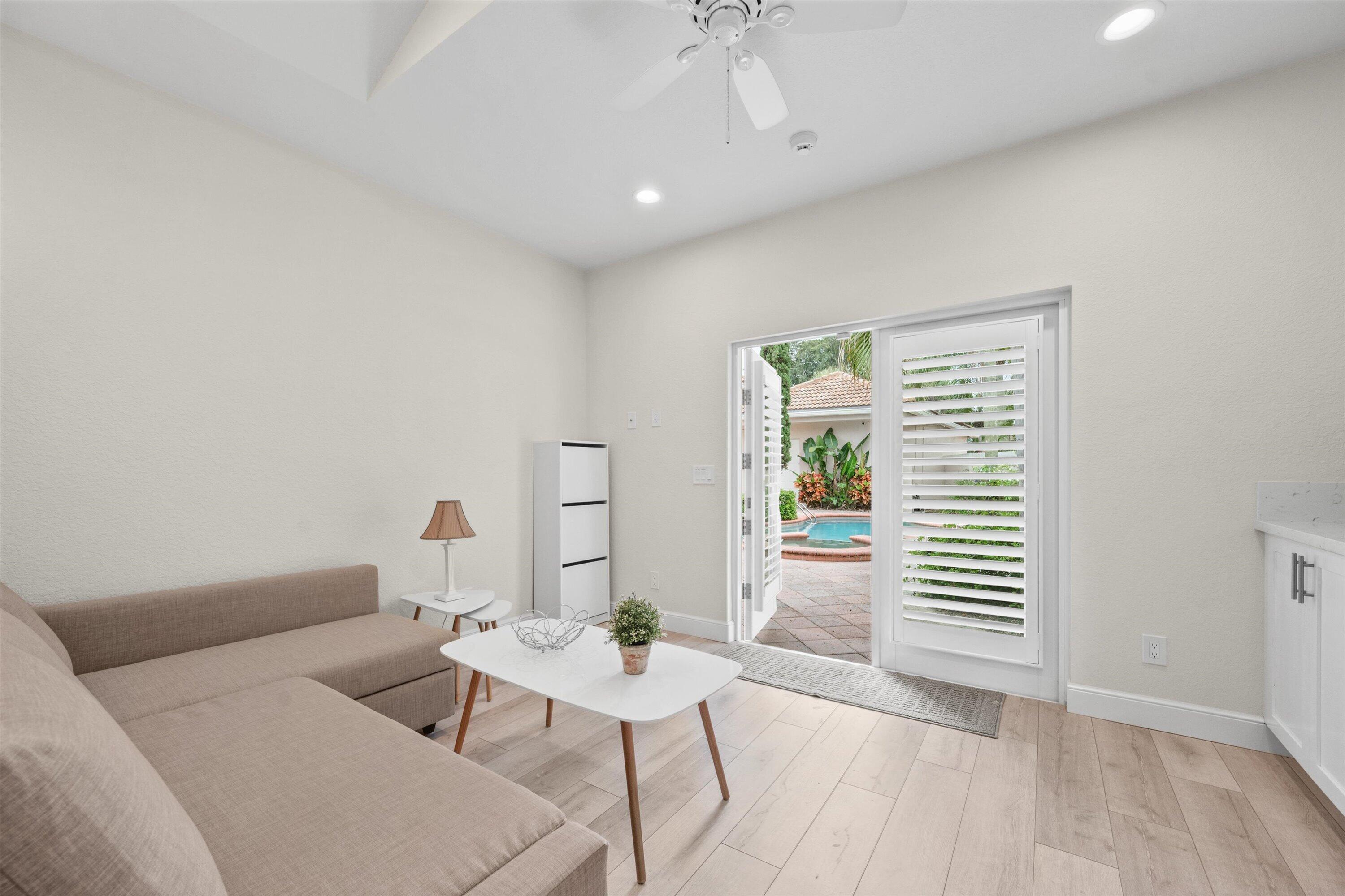 10802 Greenbriar Villa Drive