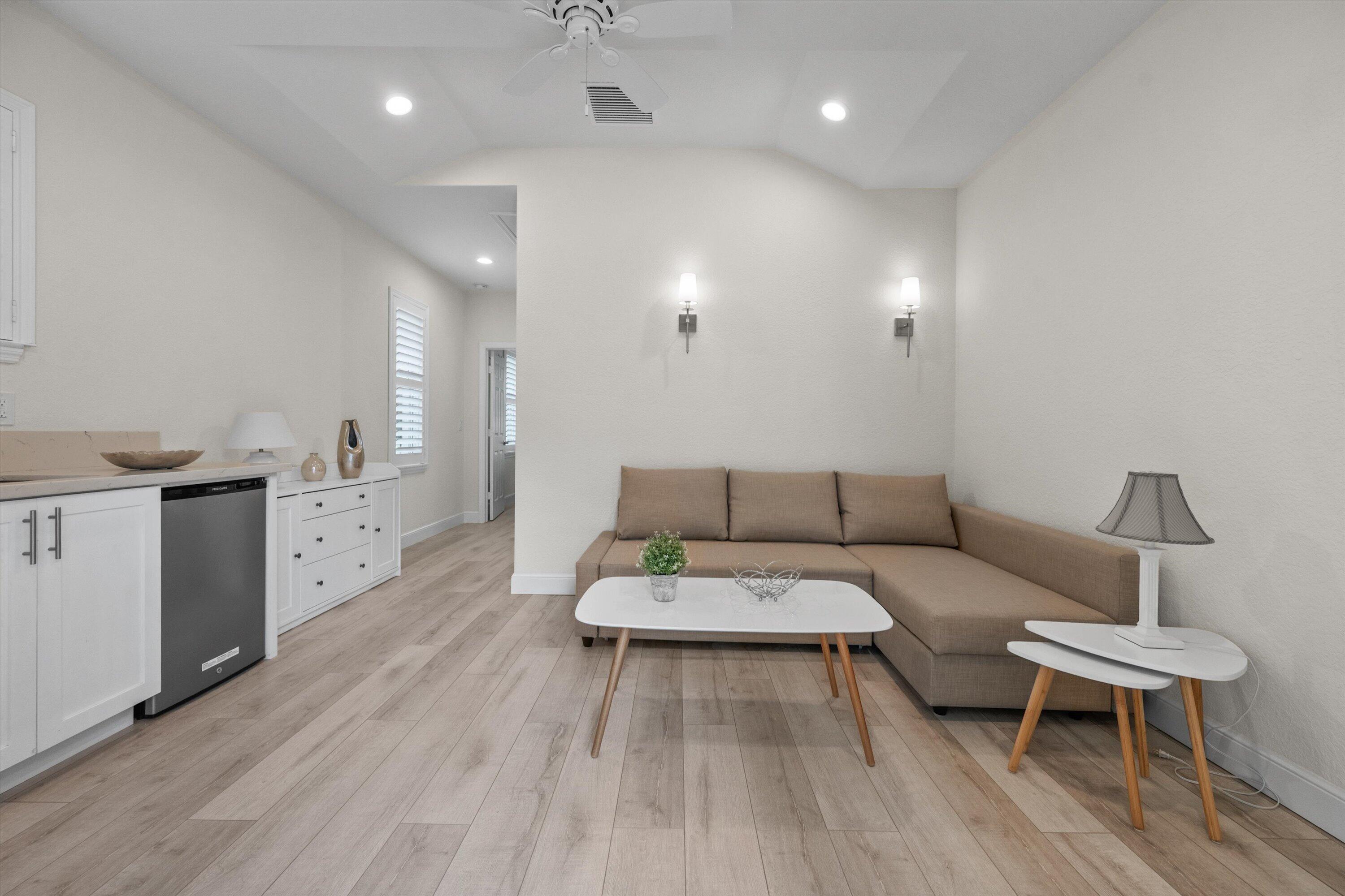 10802 Greenbriar Villa Drive