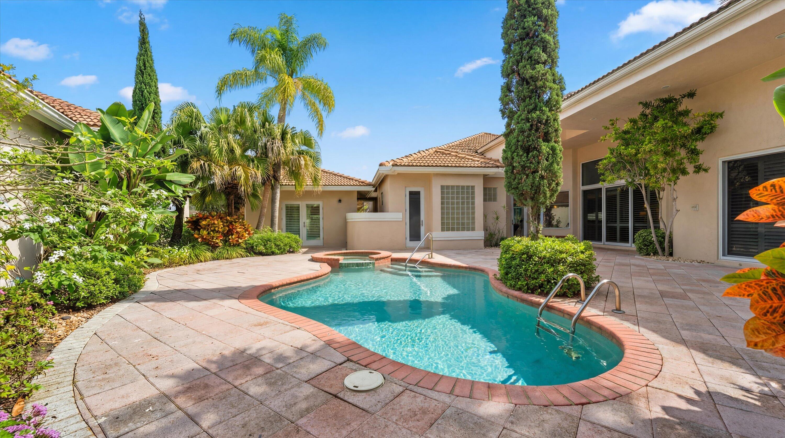 10802 Greenbriar Villa Drive