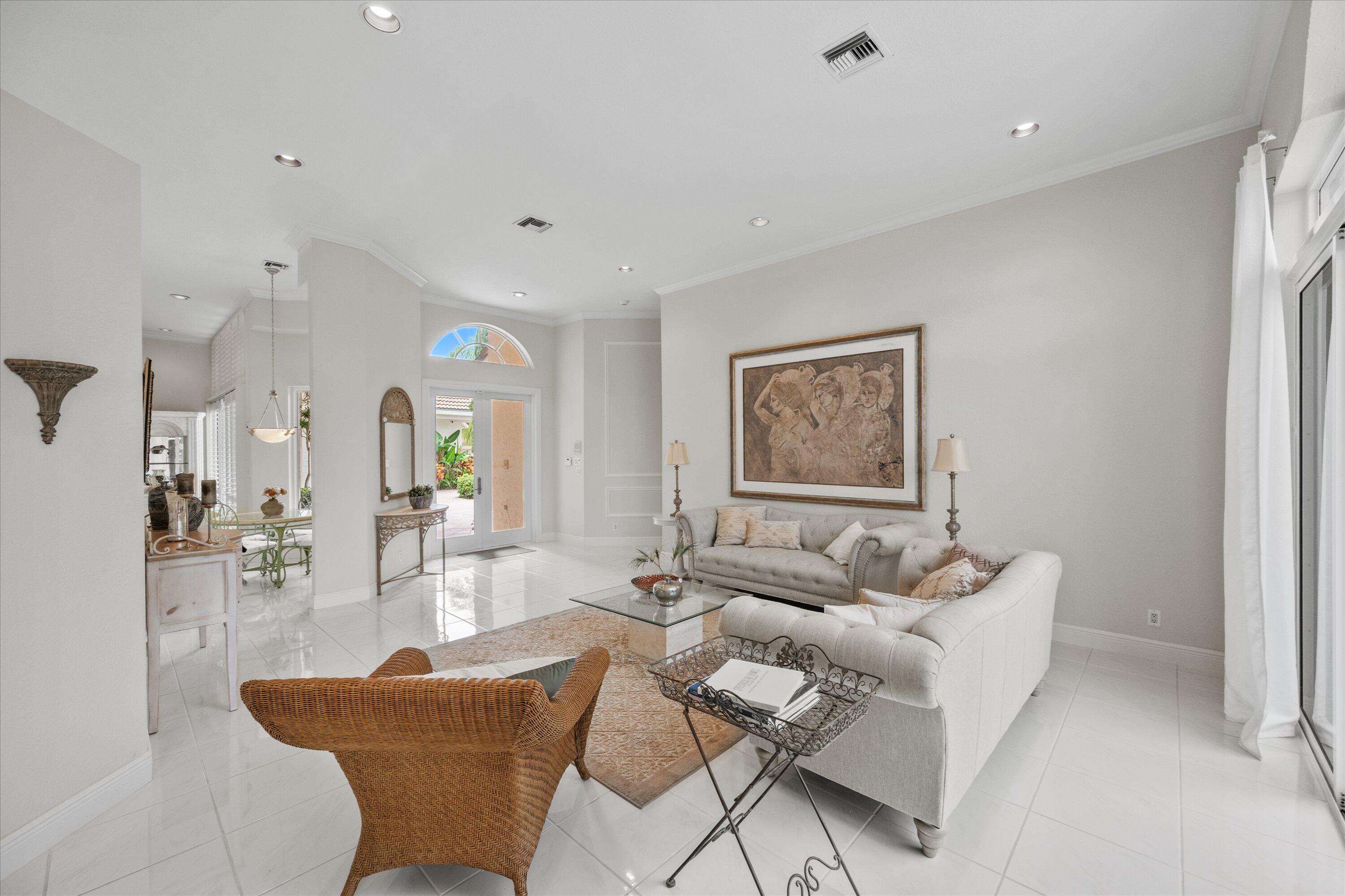 10802 Greenbriar Villa Drive