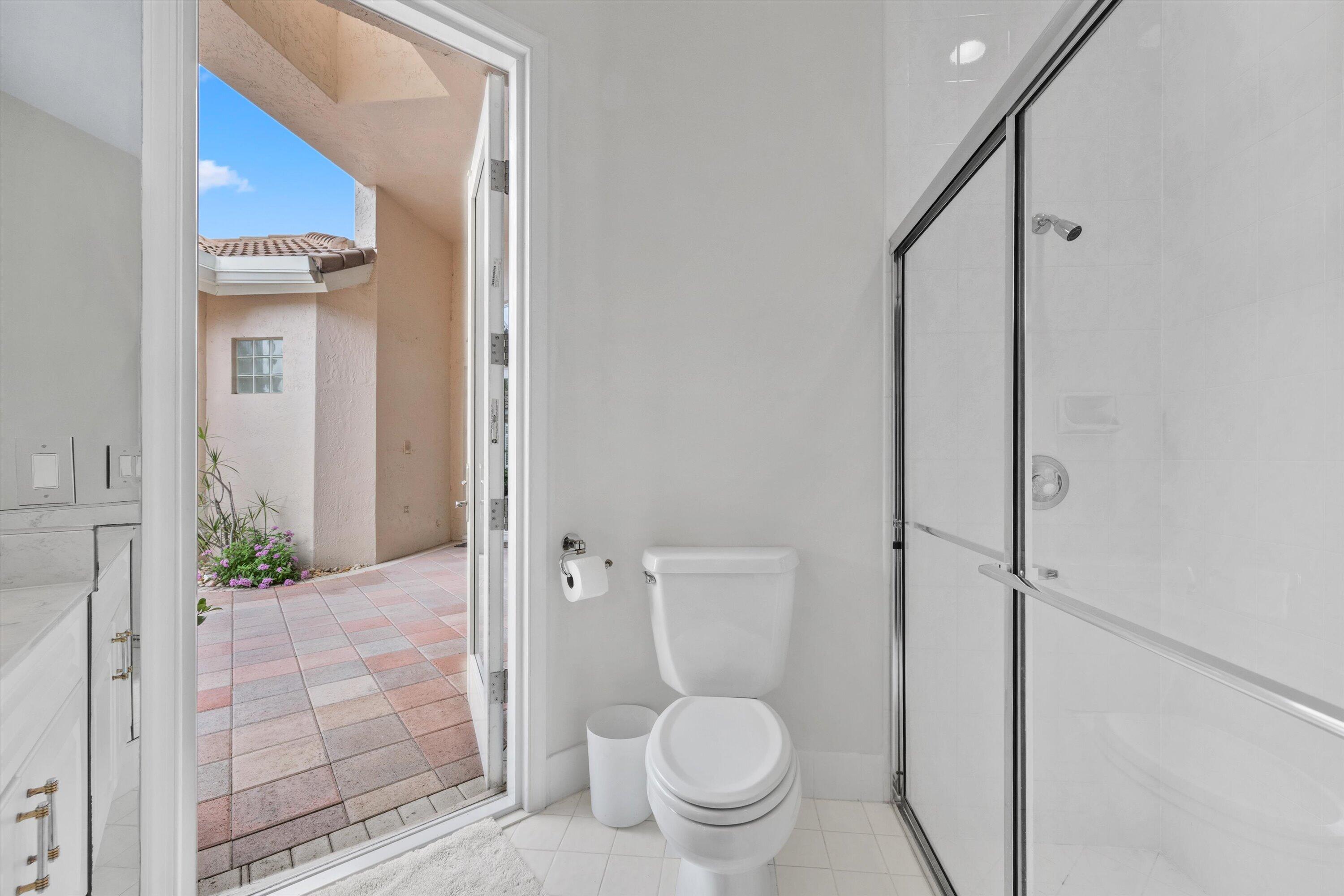 10802 Greenbriar Villa Drive