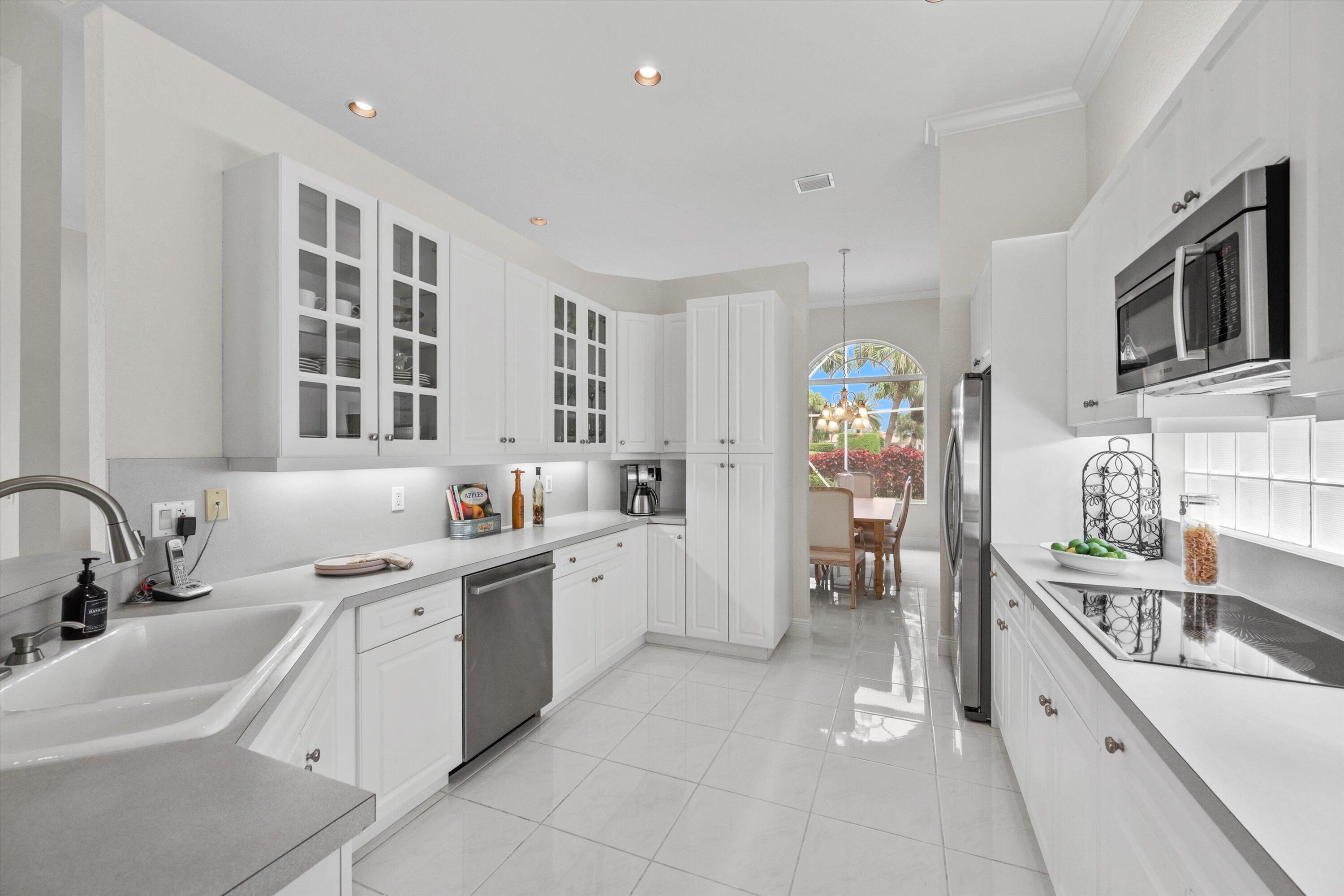 10802 Greenbriar Villa Drive