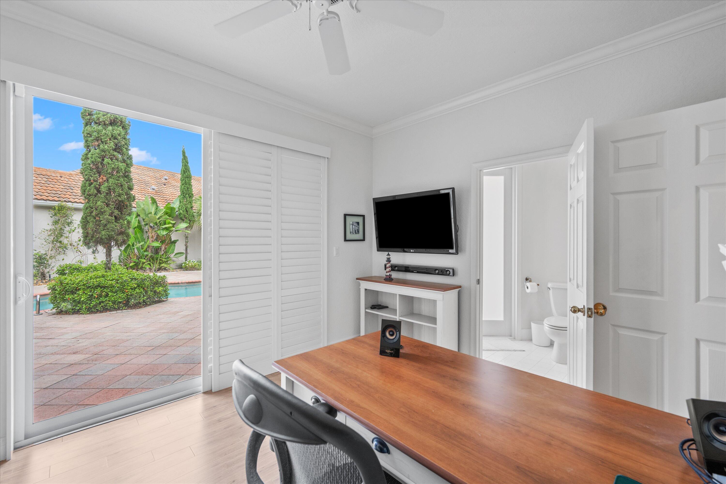 10802 Greenbriar Villa Drive