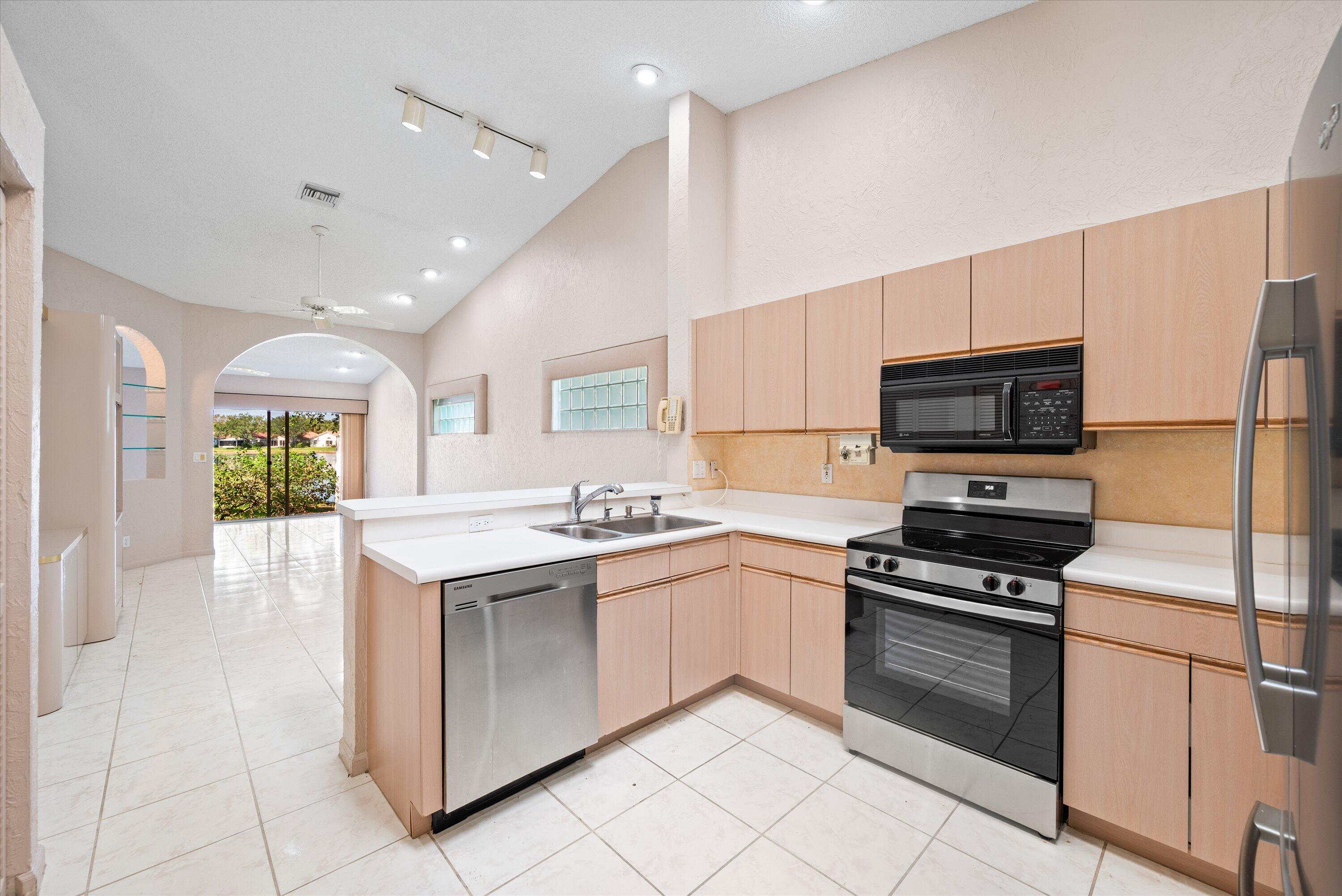 7844 Sailing Shores Terrace