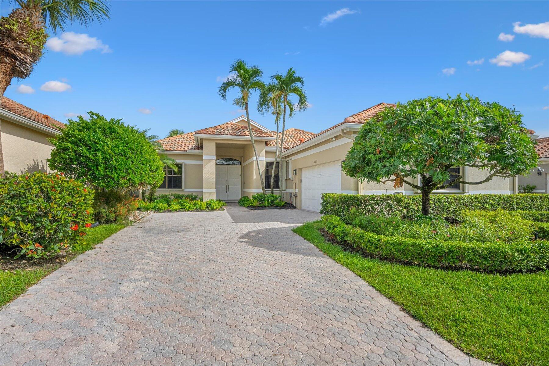 10096 Dover Carriage Lane