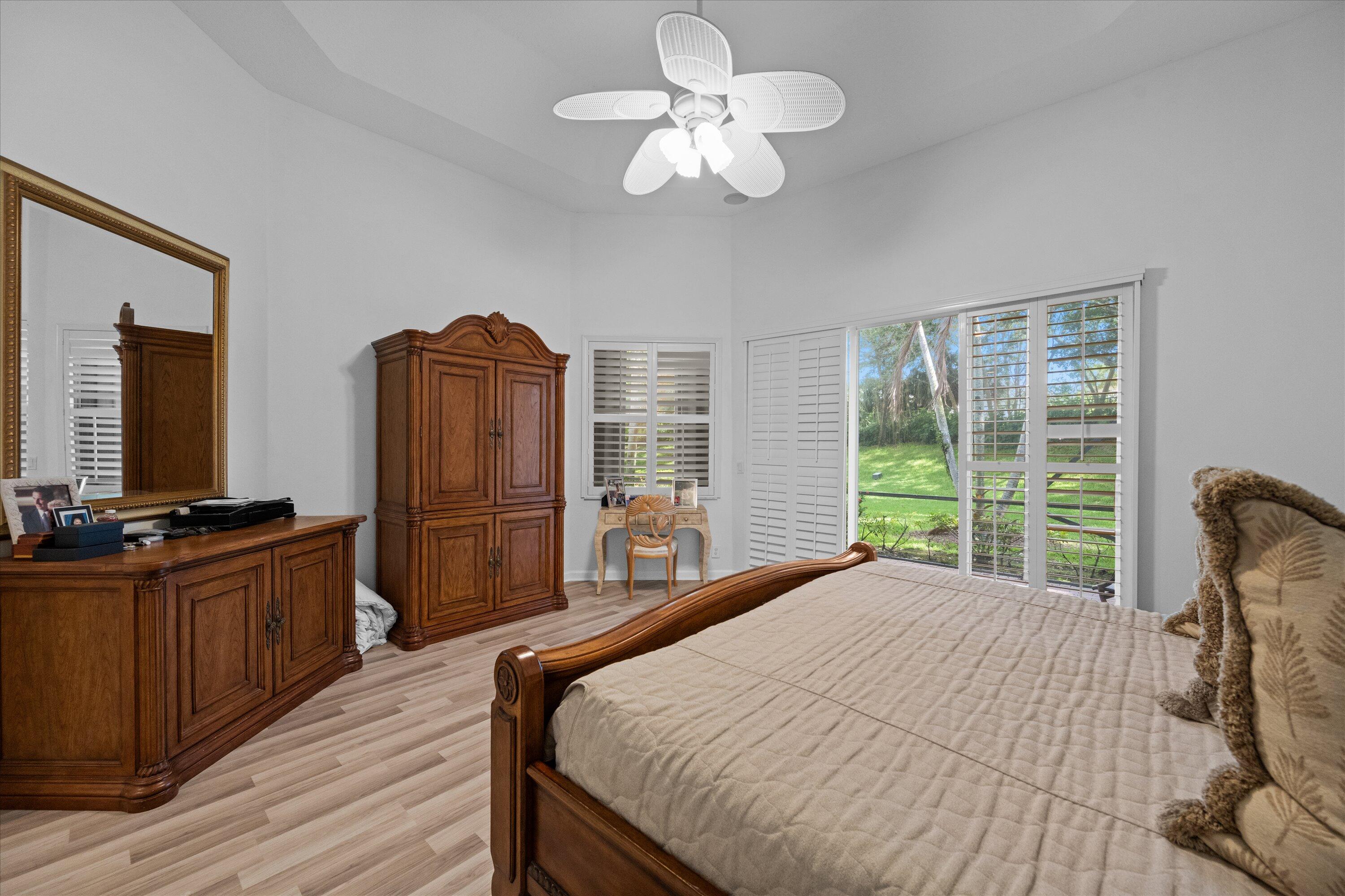10689 Northgreen Drive