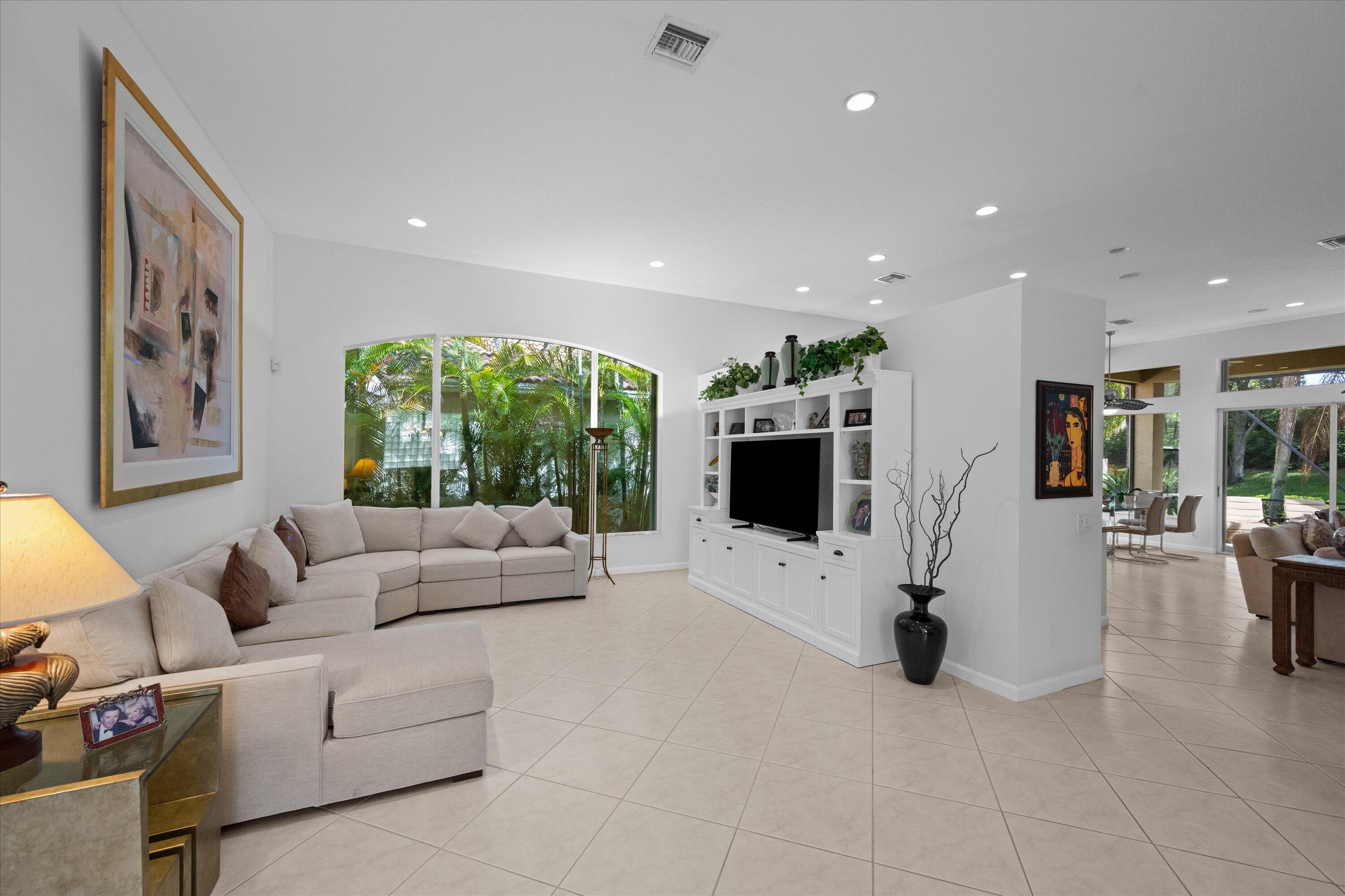 10689 Northgreen Drive