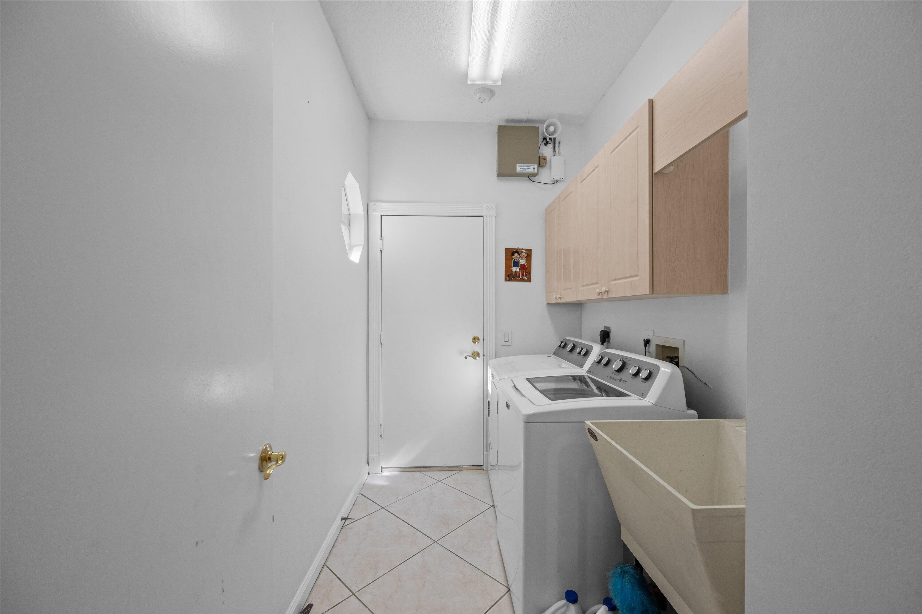 10689 Northgreen Drive
