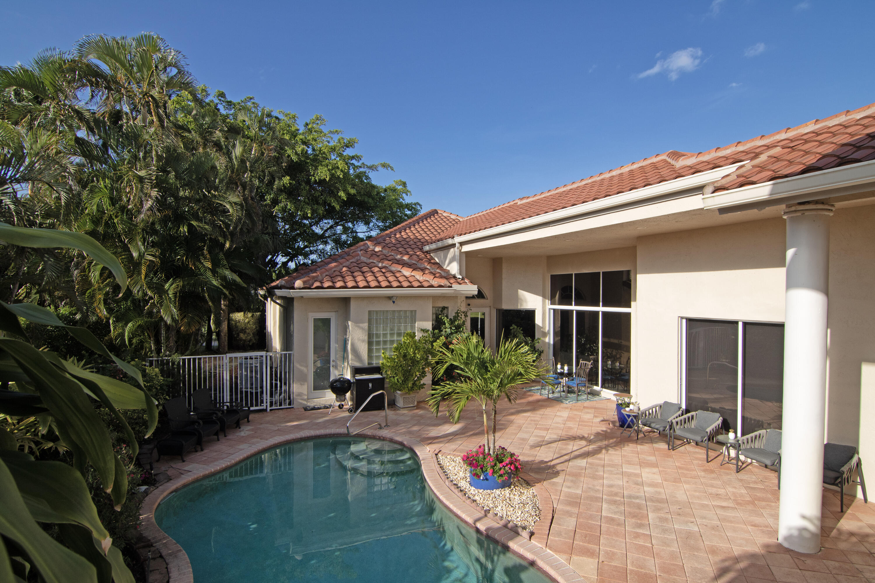 10726 Greenbriar Villa Drive