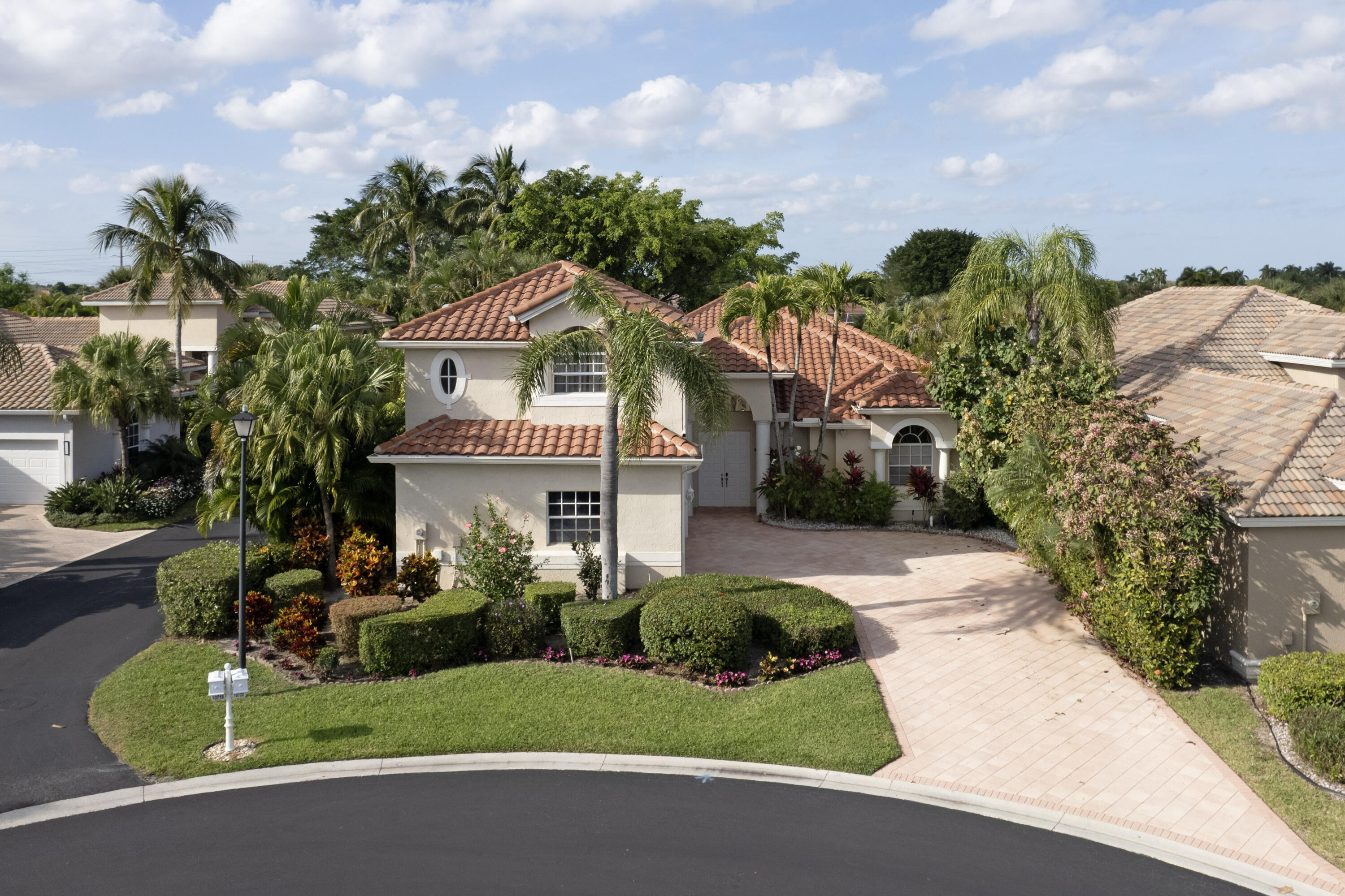 10726 Greenbriar Villa Drive