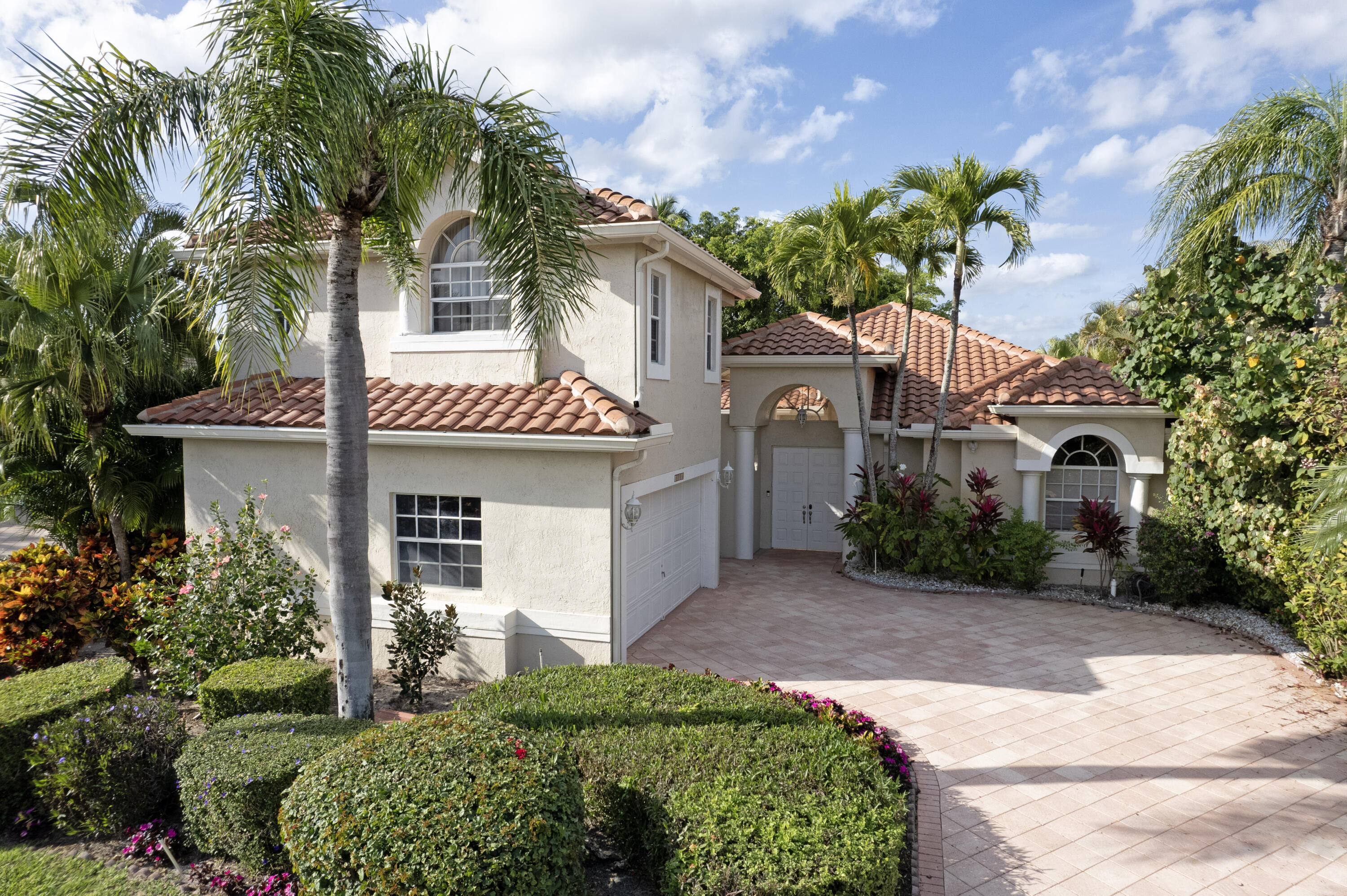 10726 Greenbriar Villa Drive