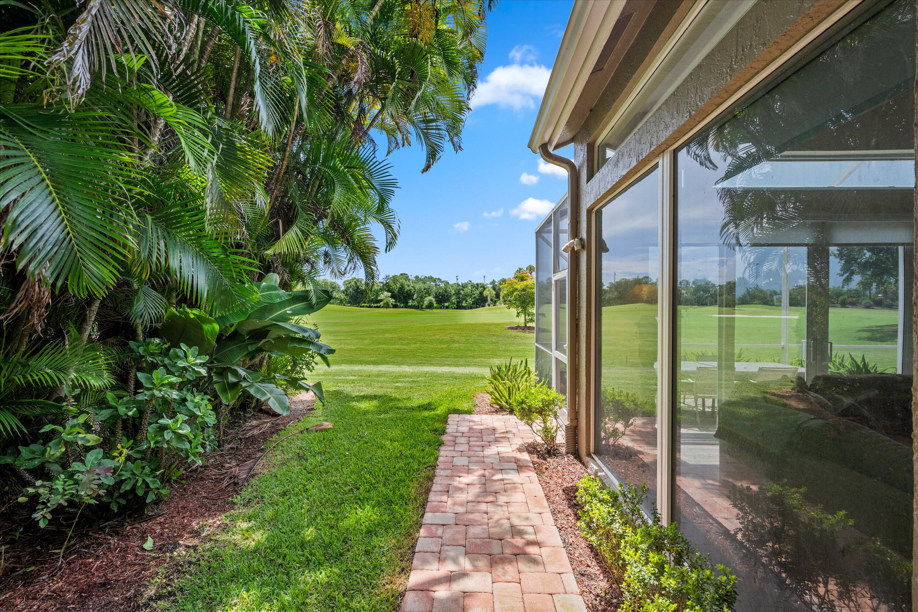 4706 Carlton Golf Drive