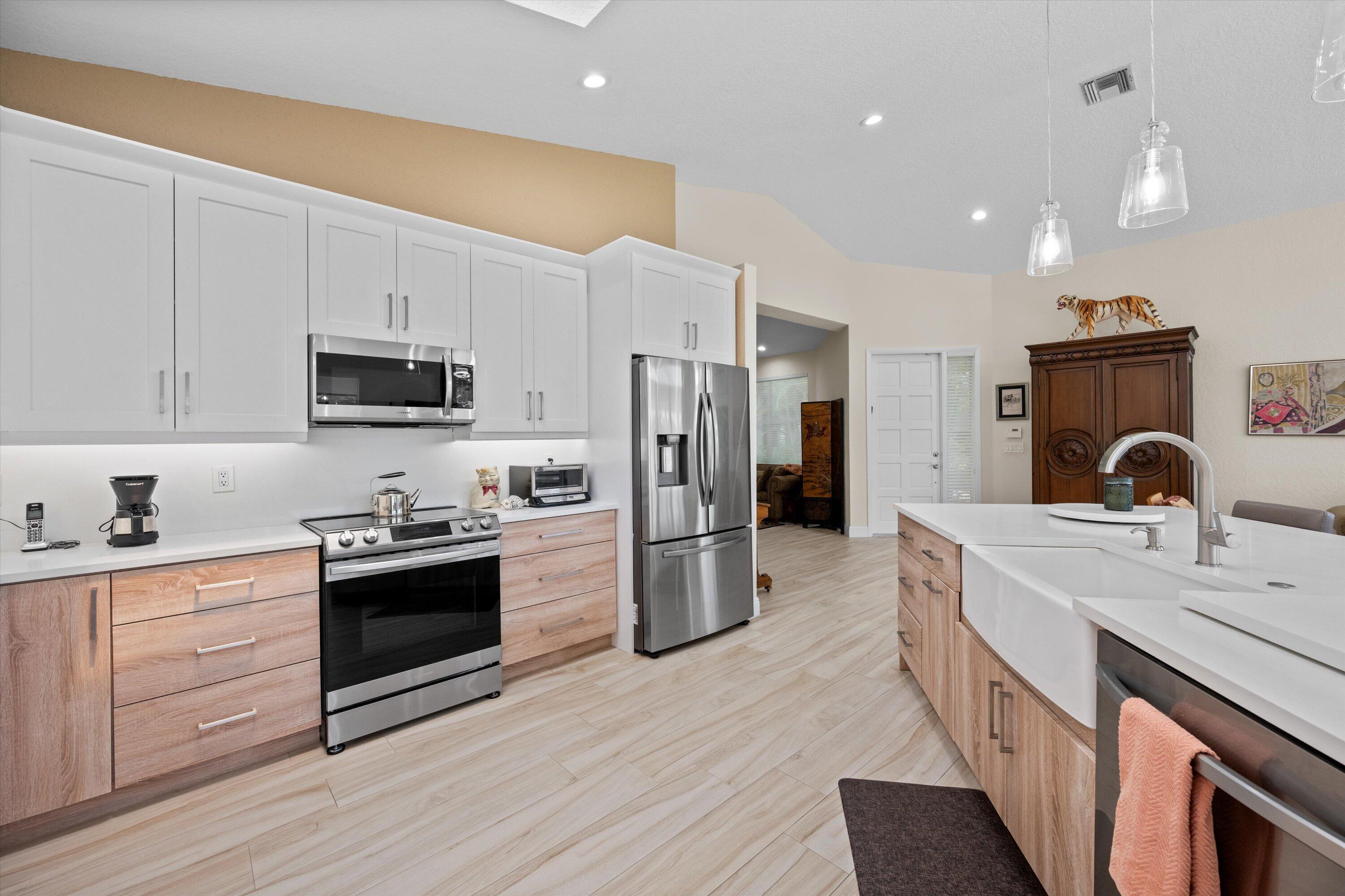 4706 Carlton Golf Drive