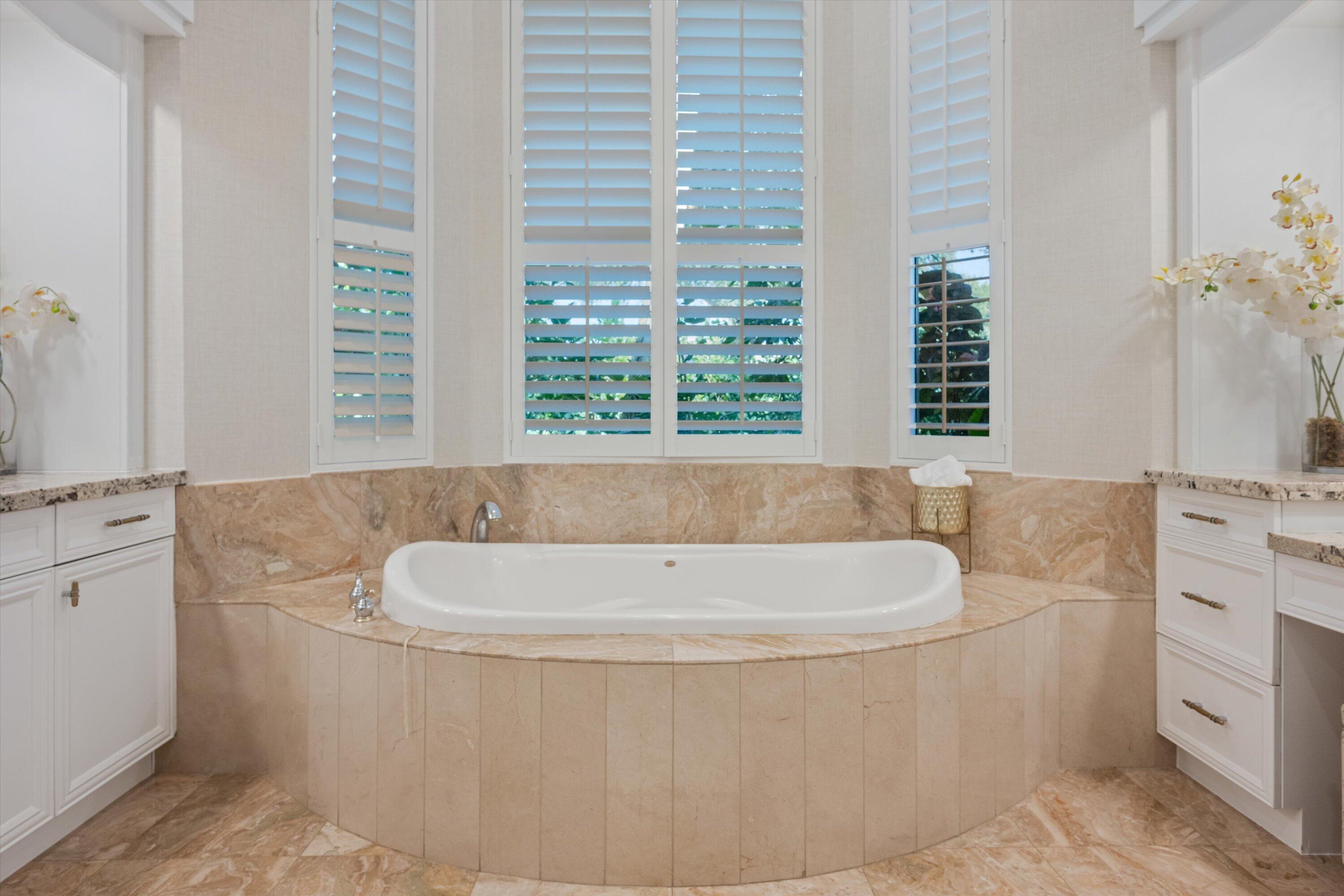 4699 Gleneagles Drive