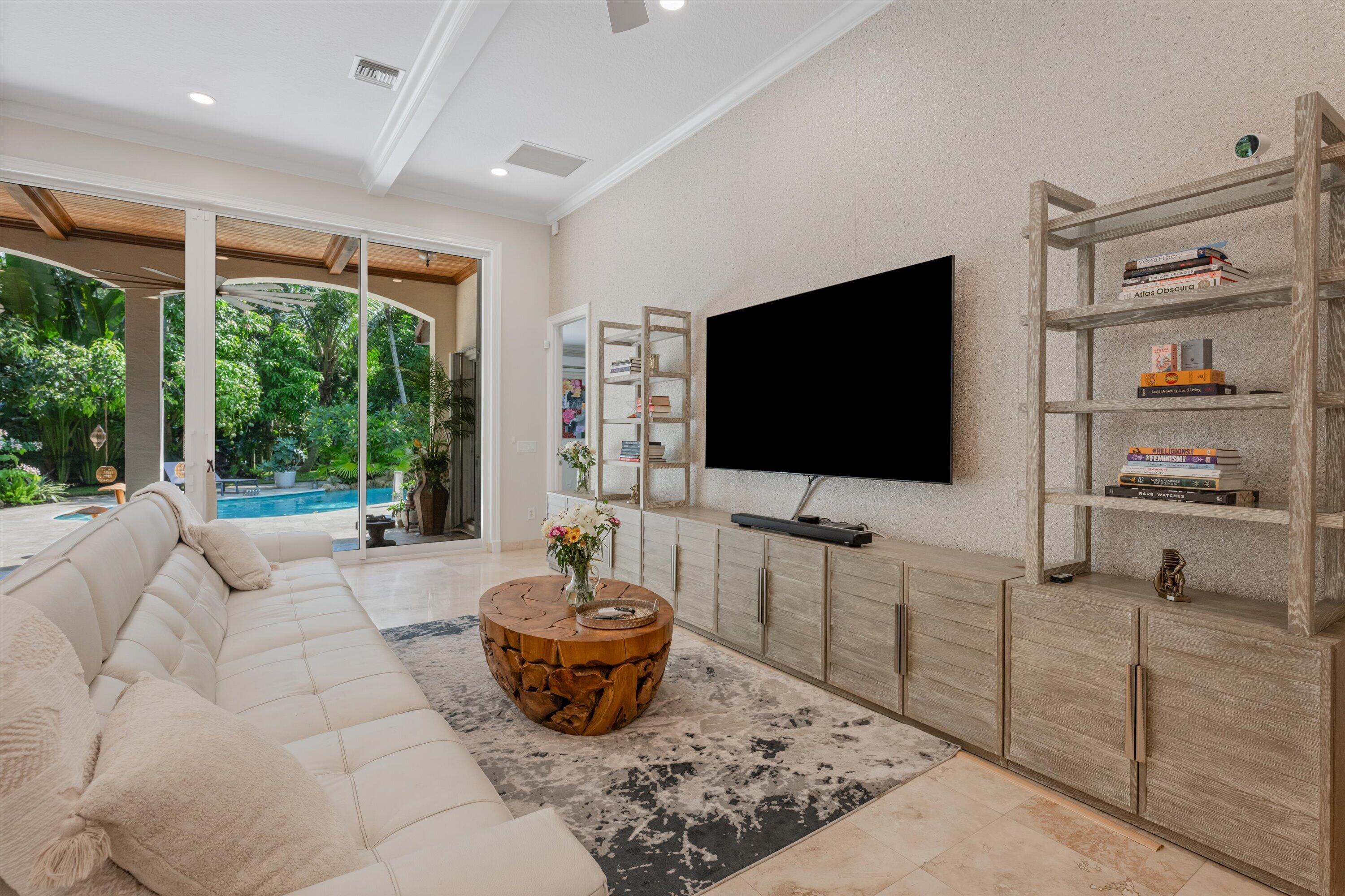 4699 Gleneagles Drive