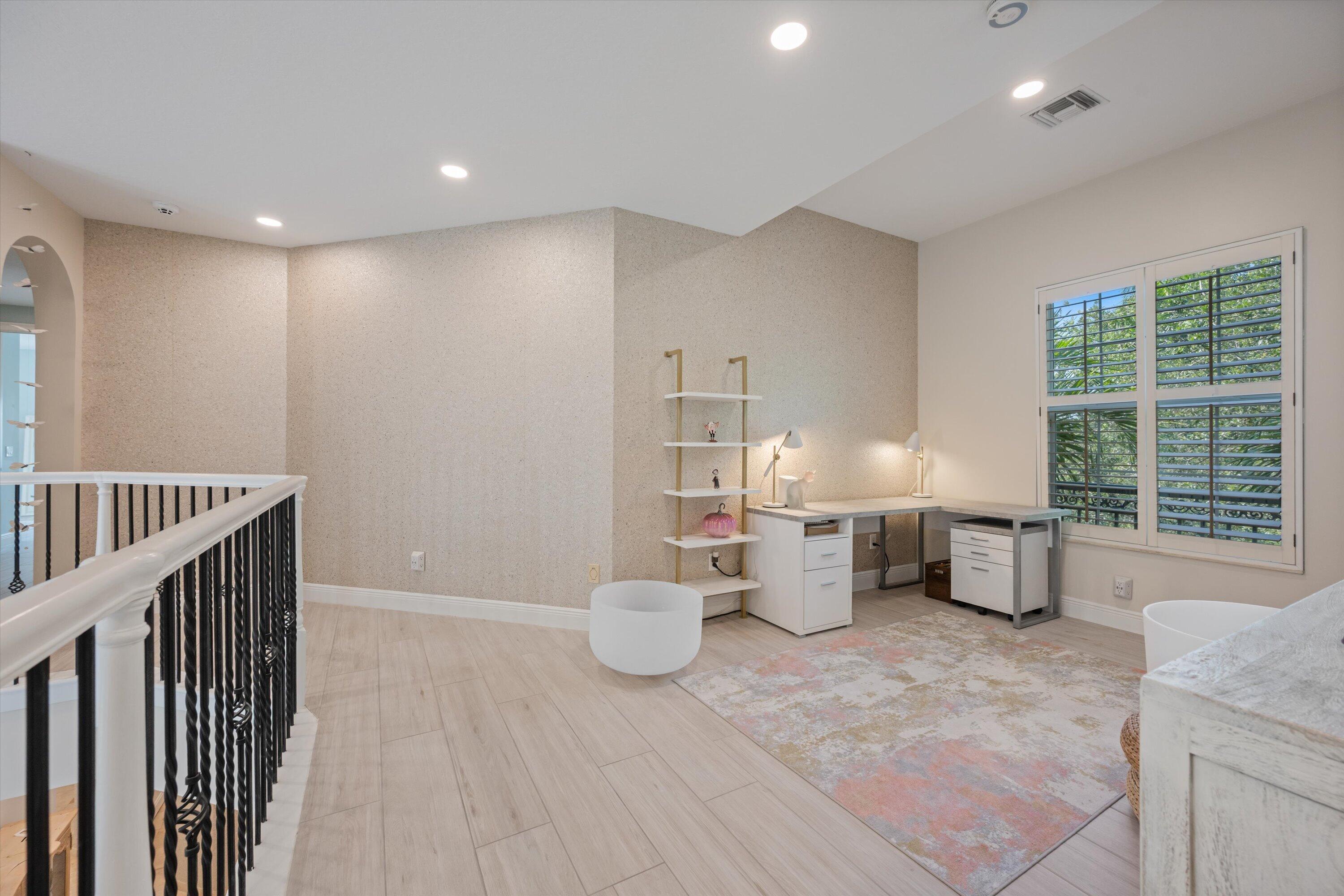 4699 Gleneagles Drive