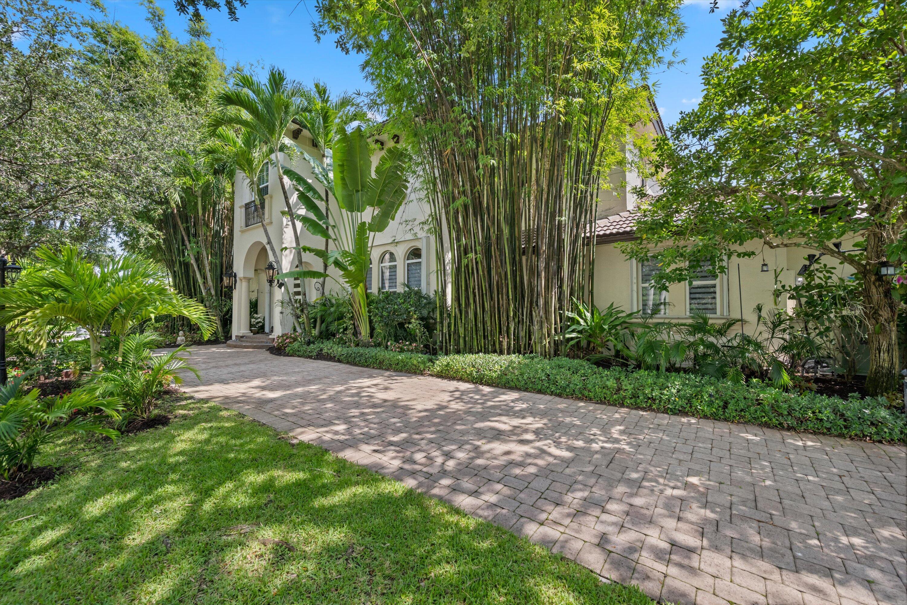 4699 Gleneagles Drive