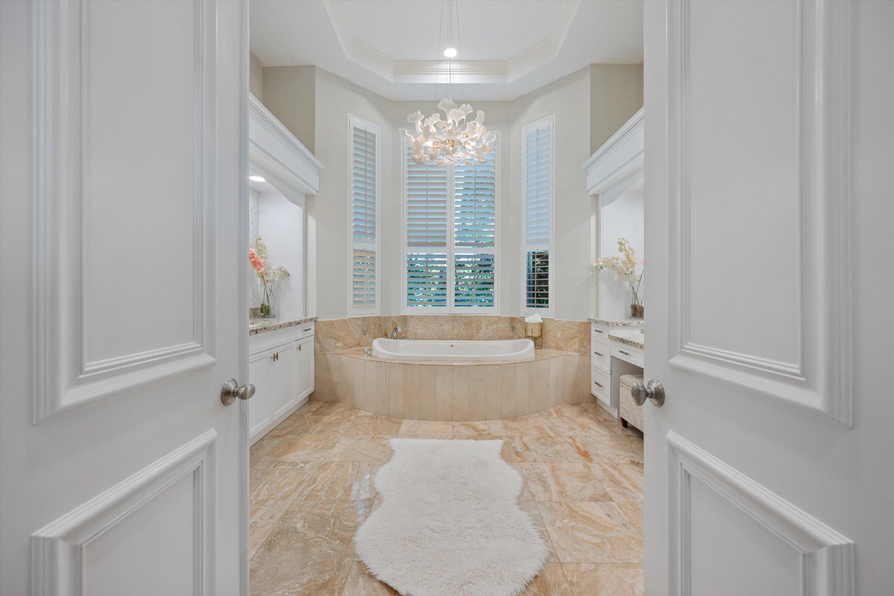 4699 Gleneagles Drive