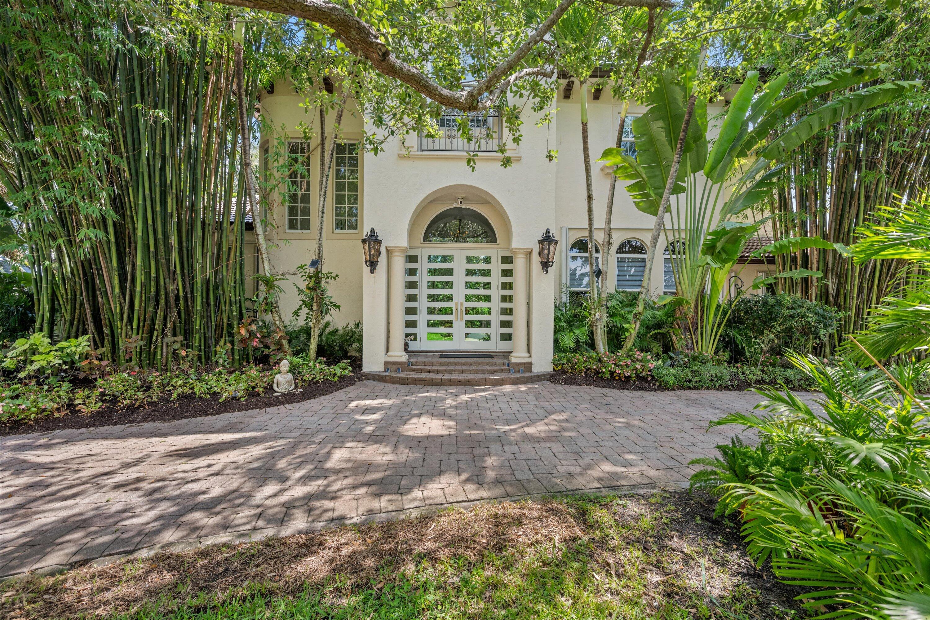 4699 Gleneagles Drive