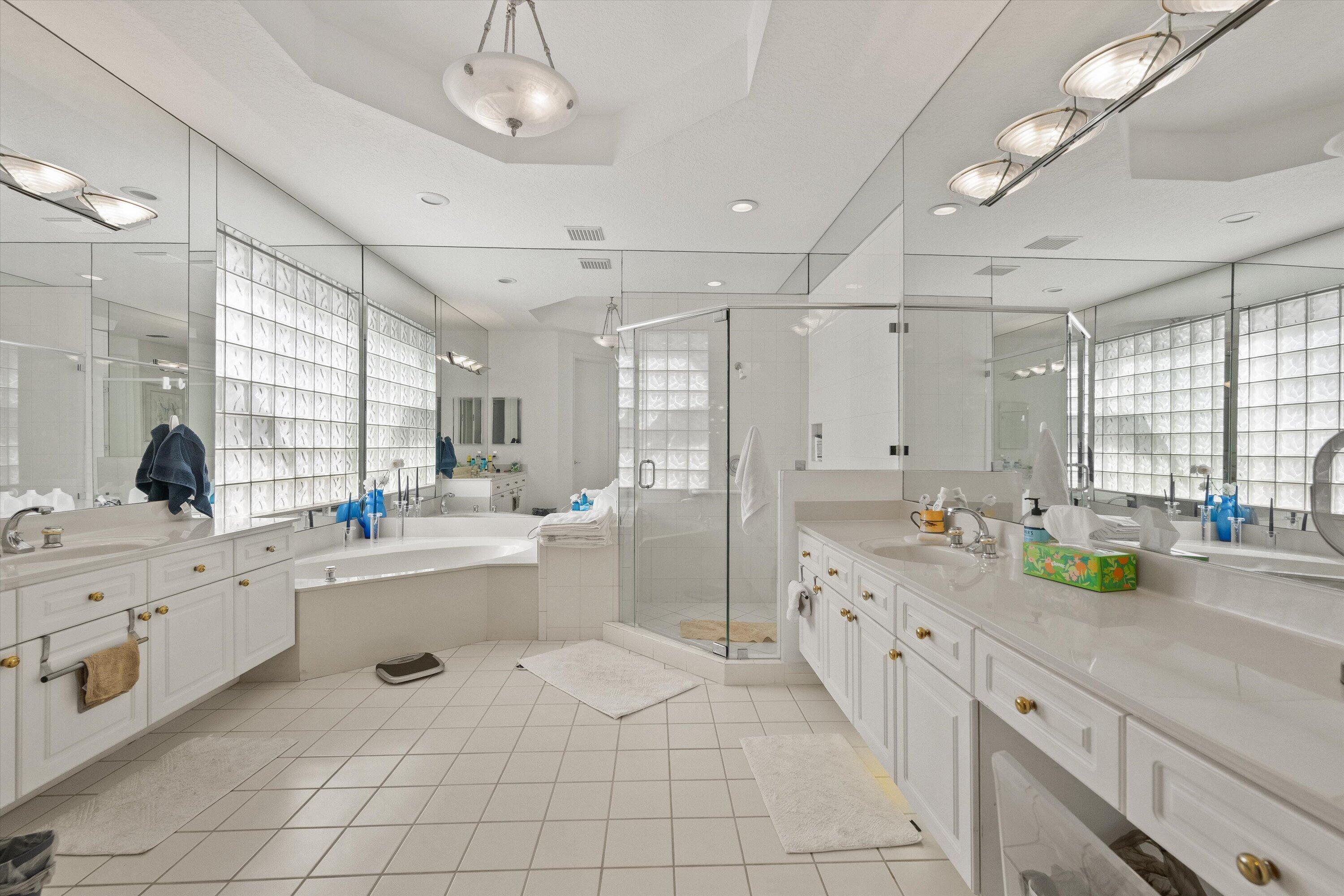 10499 Laurel Estates Lane