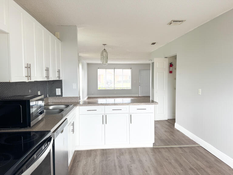 4852 Orleans Court D