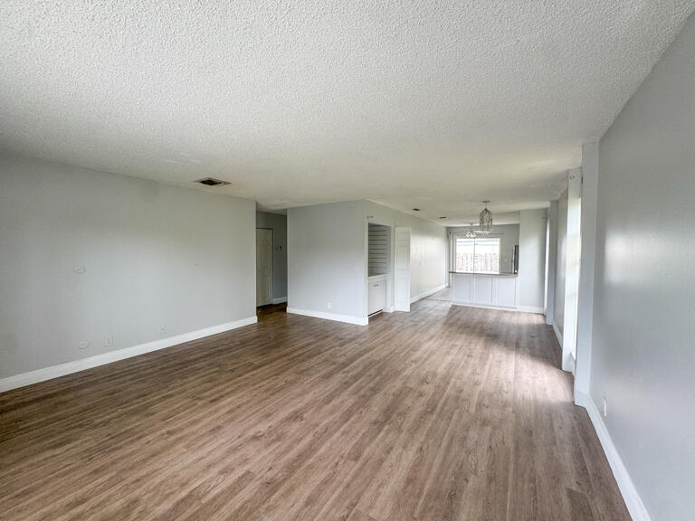 4852 Orleans Court D